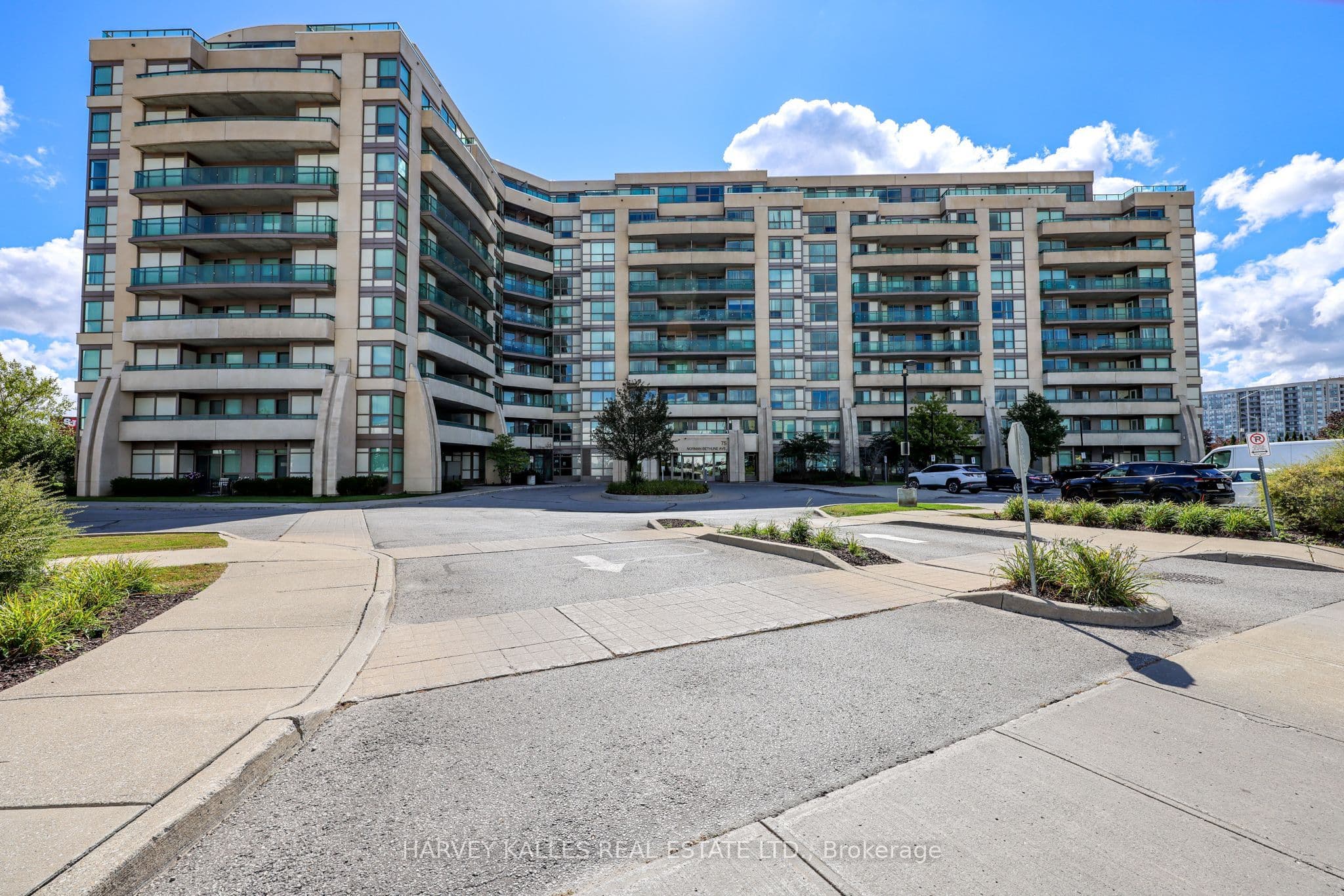 75 Norman Bethune Avenue 317, Richmond Hill, ON L4B 0B6