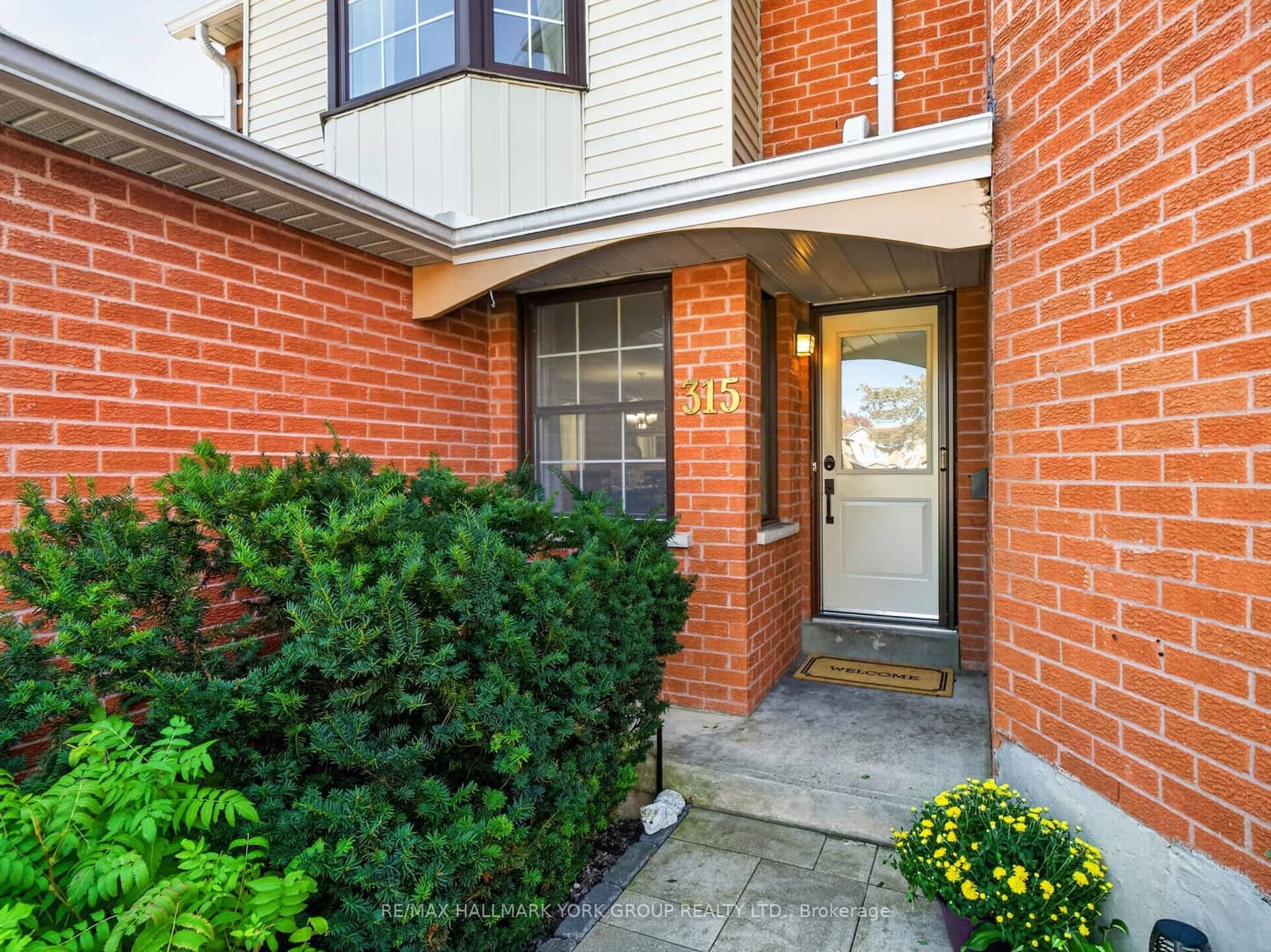315 Wilkes Court 32, Aurora, ON L4G 6G7