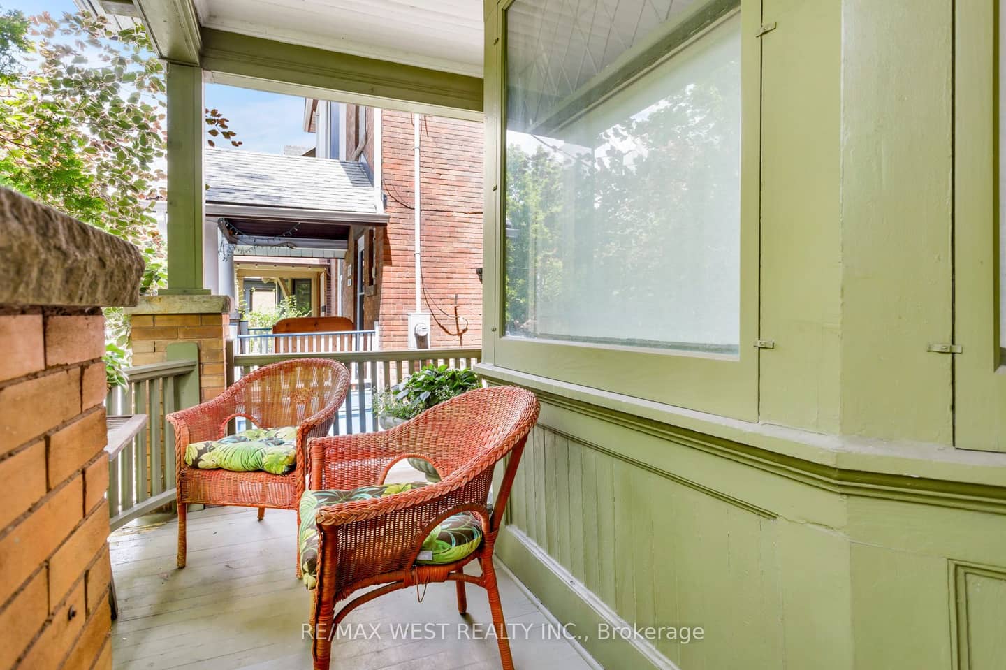 499 Parkside Drive, Toronto, ON M6R 2Z9