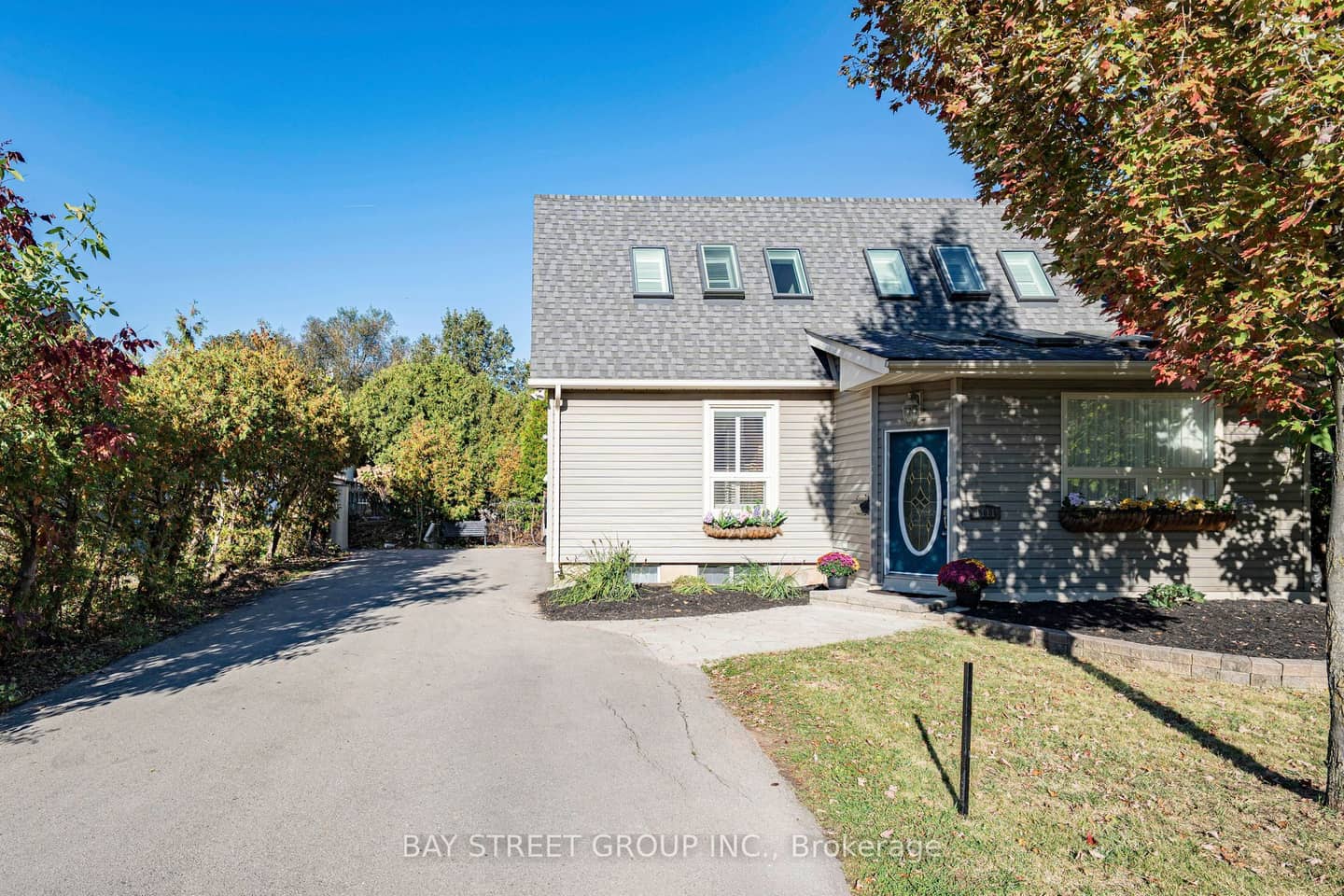 1111 Kent Avenue, Oakville, ON L6H 1Z9