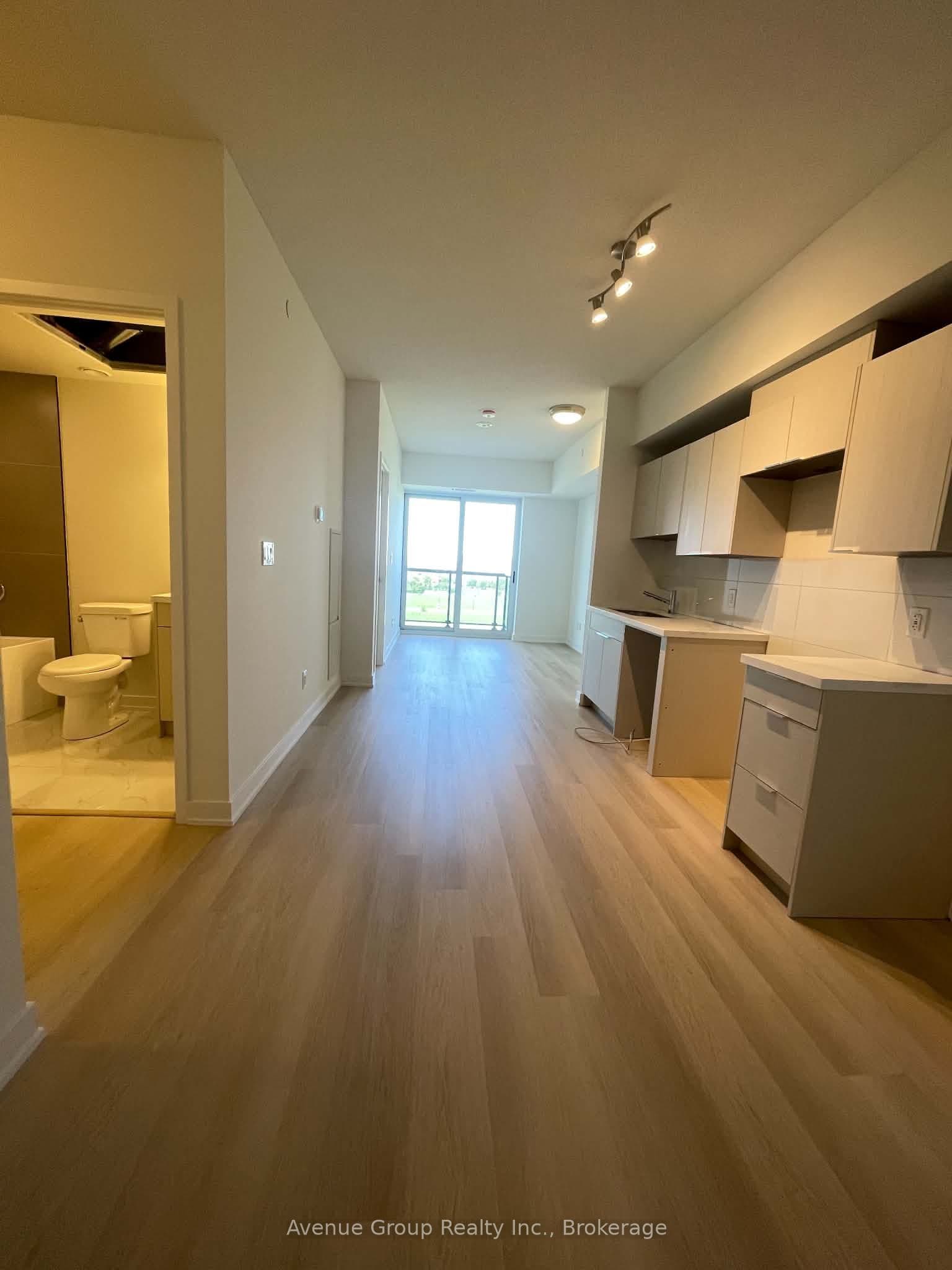 2825 Jane Street 813, Toronto, ON M3N 0A8