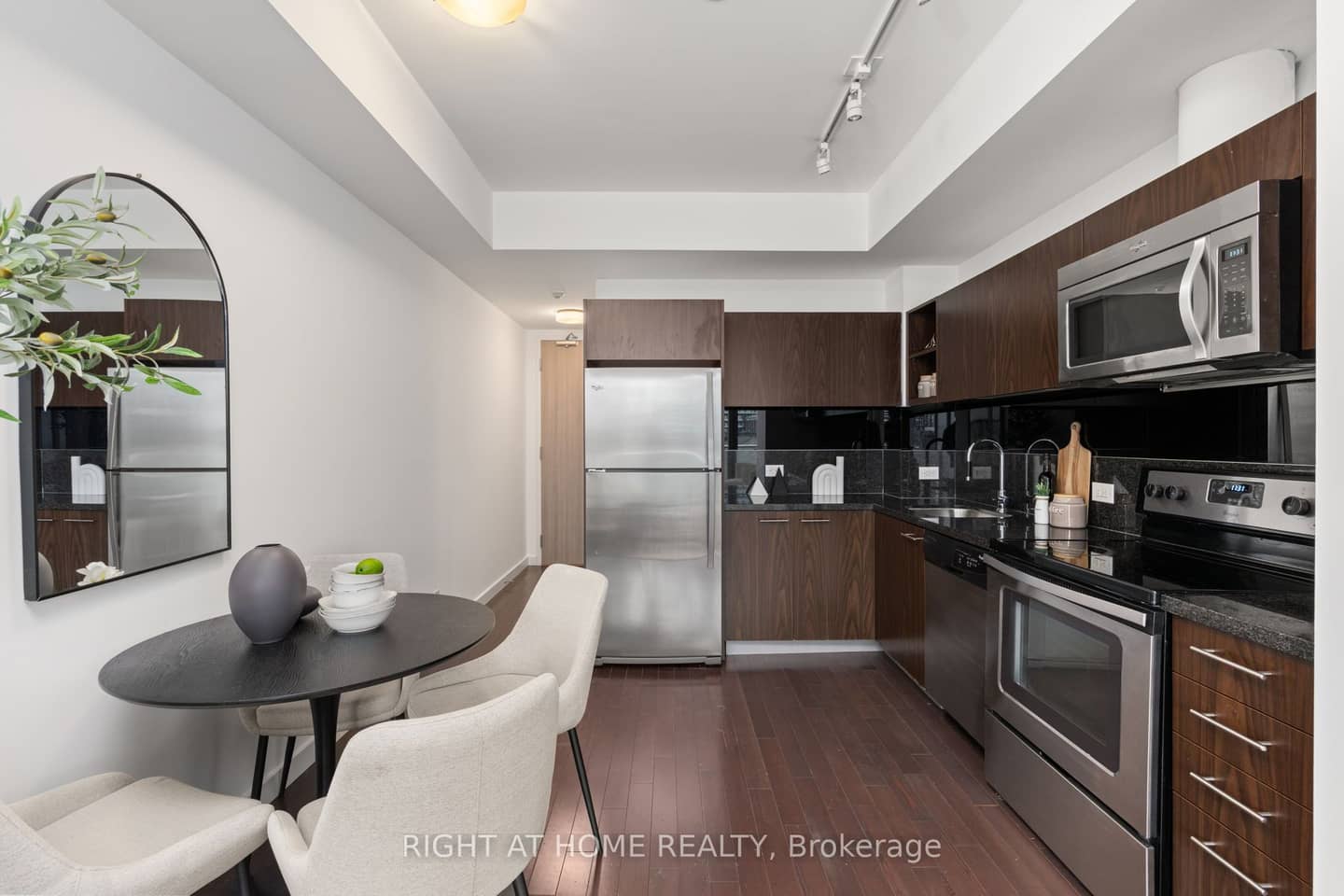 390 Cherry Street 701, Toronto, ON M5A 0E2