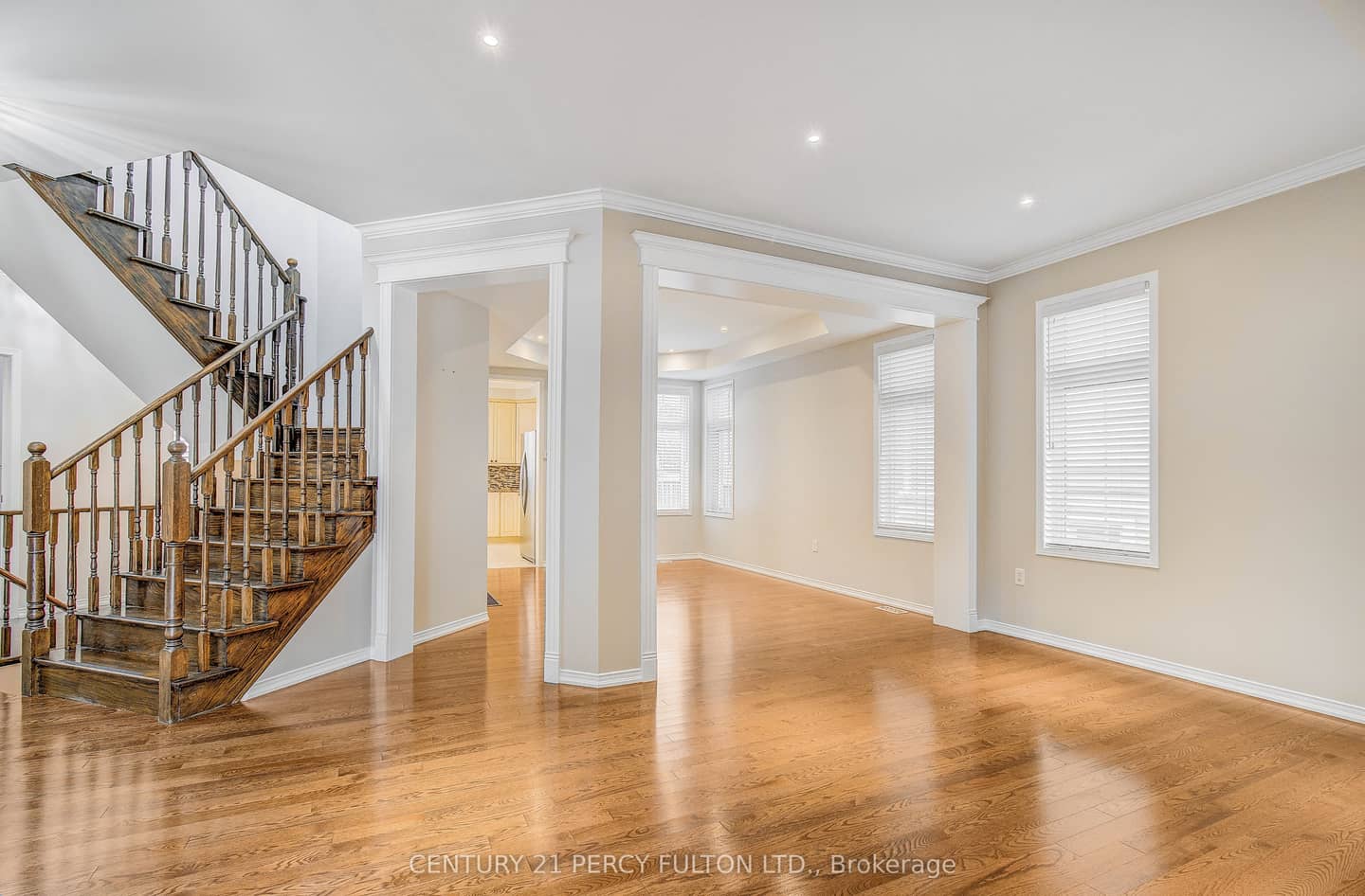 24 Bellhouse Place, Whitby, ON L1M 0G6