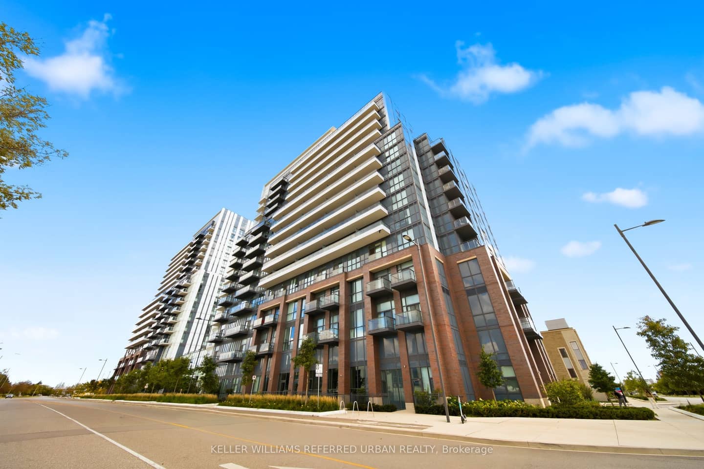 10 Honeycrisp Crescent 907, Vaughan, ON L4K 0M7