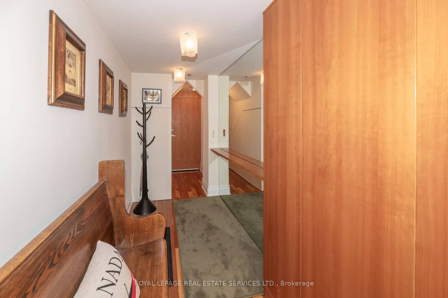 384 Sunnyside Avenue 308, Toronto, ON M6R 2S1