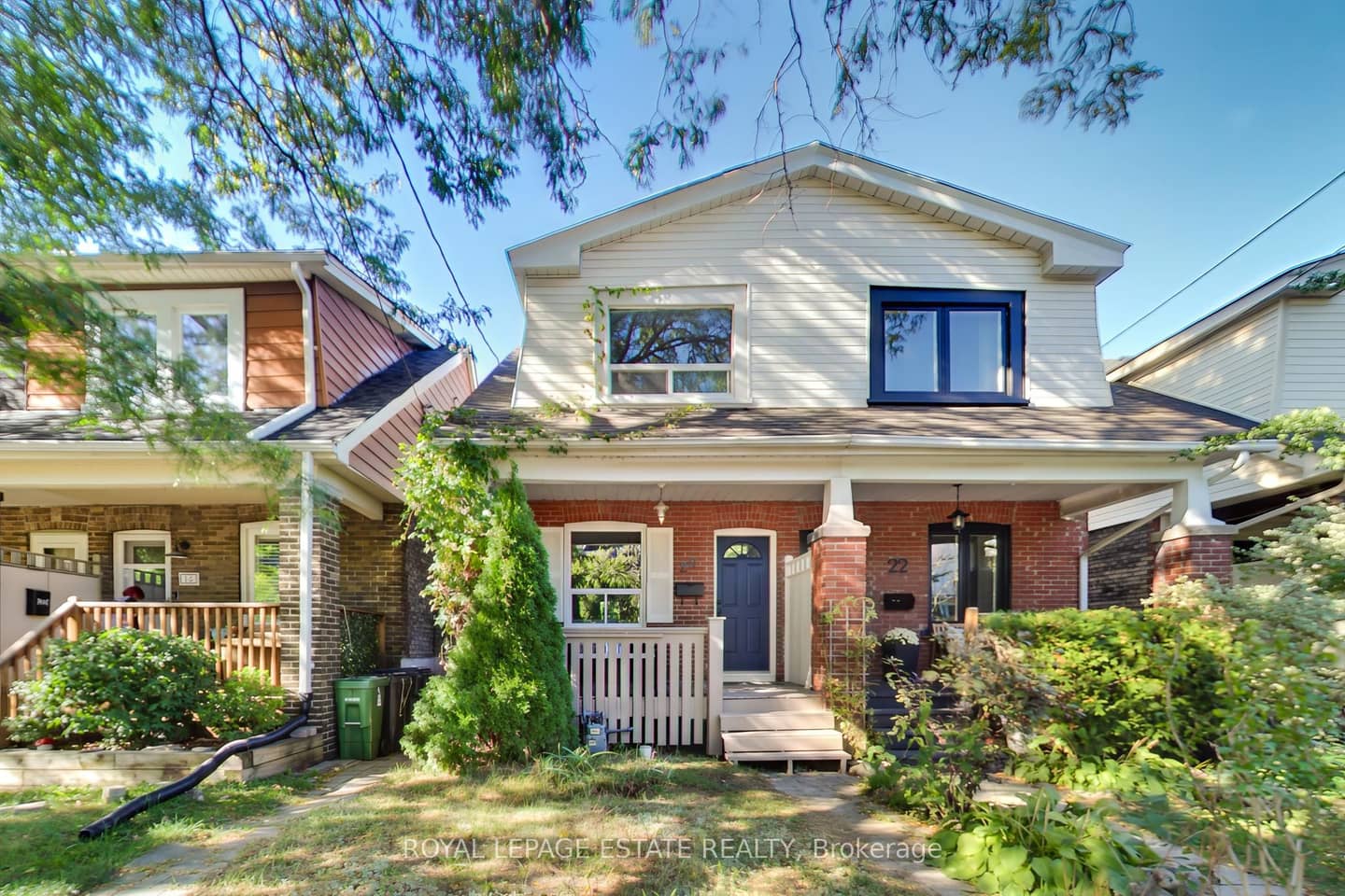 20 Stephenson Avenue, Toronto, ON M4C 1G1