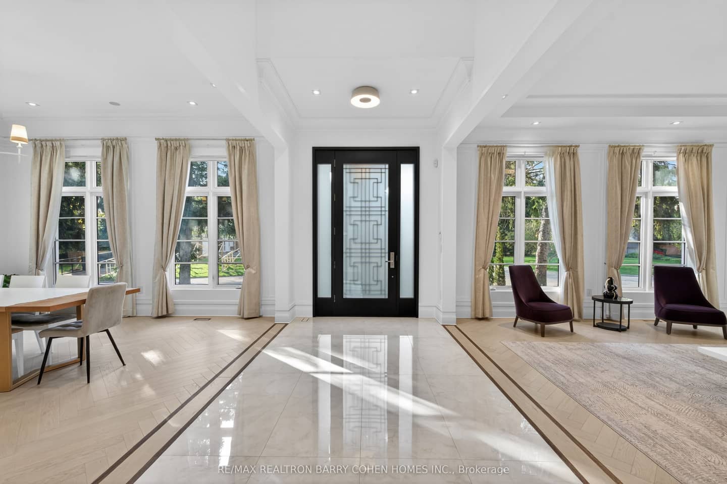 34 Greengate Road, Toronto, ON M3B 1E8