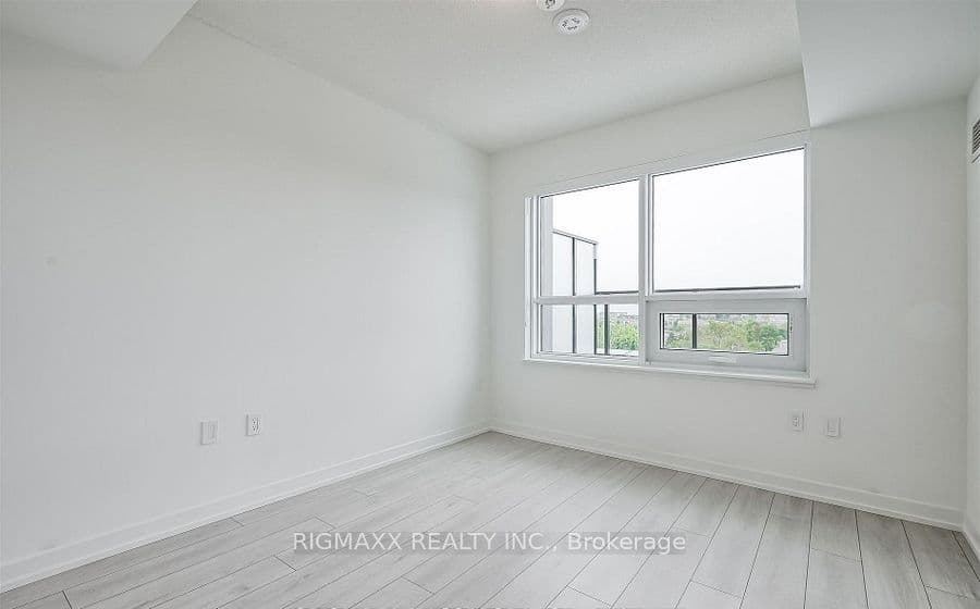 556 Marlee Avenue W 521, Toronto, ON M6B 0B1