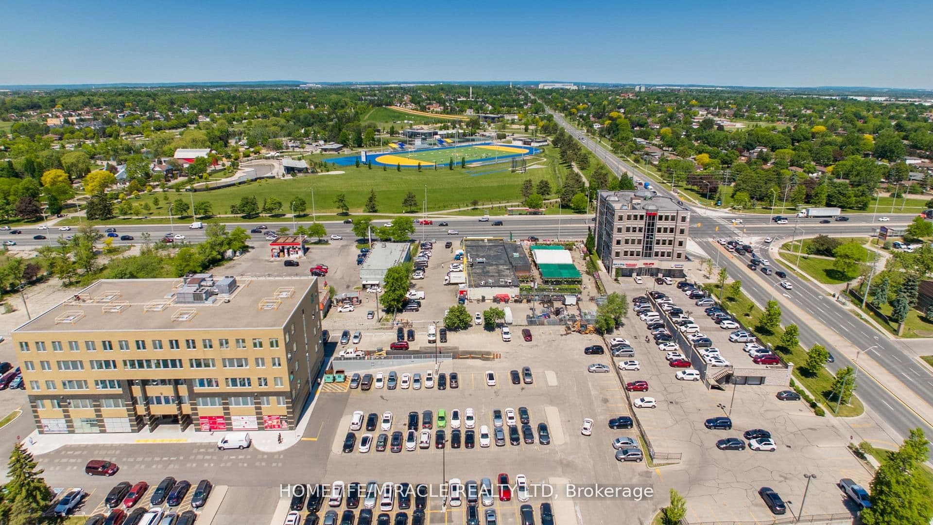 15 Kensington Road 907, Brampton, ON L6T 3W2