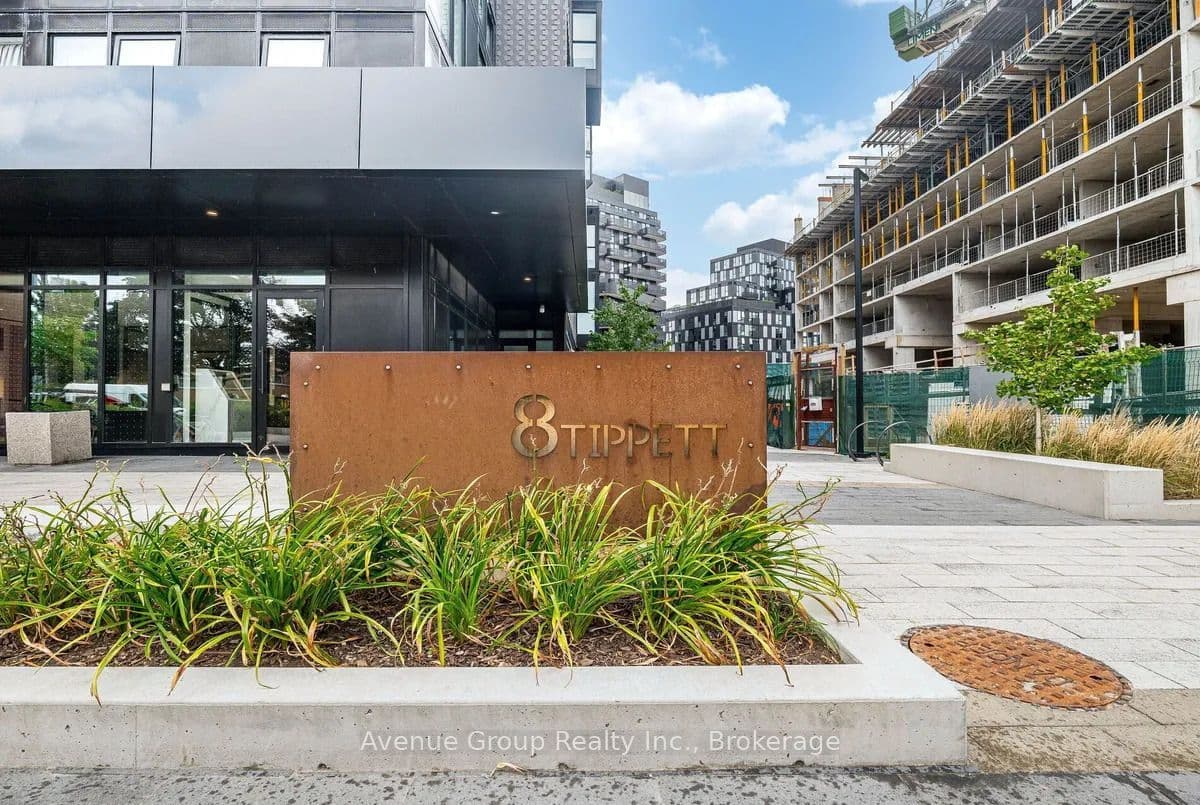 8 Tippett Road 616, Toronto, ON M3H 0E7