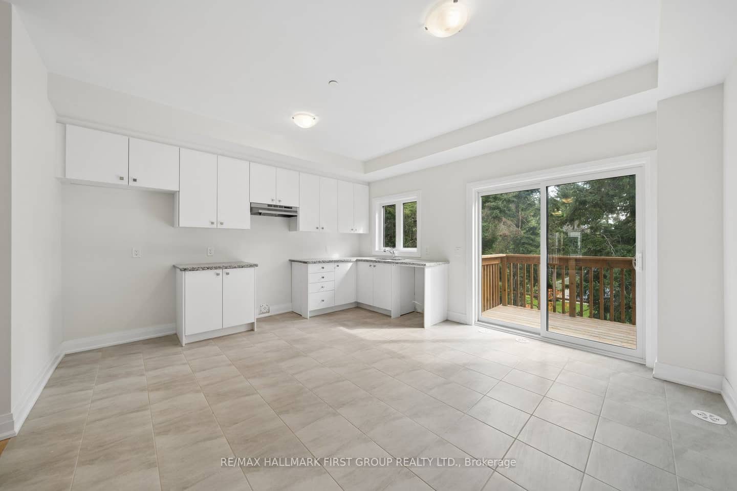 11 Marret Lane, Clarington, ON L1B 0X2