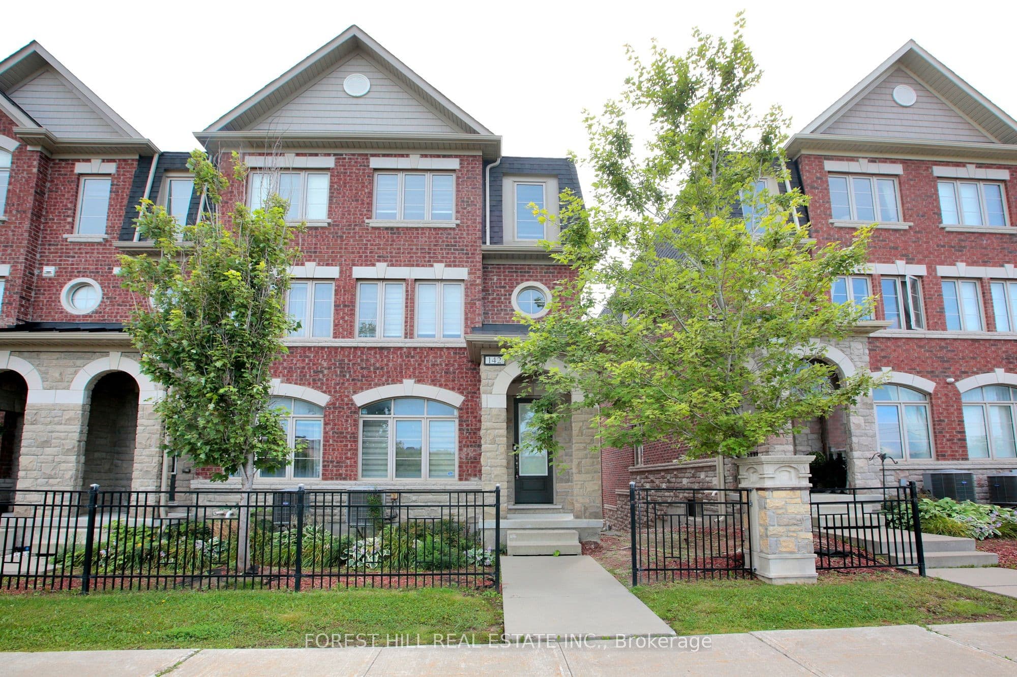 1331 Major Mackenzie Drive W 142, Vaughan, ON L6A 4W4