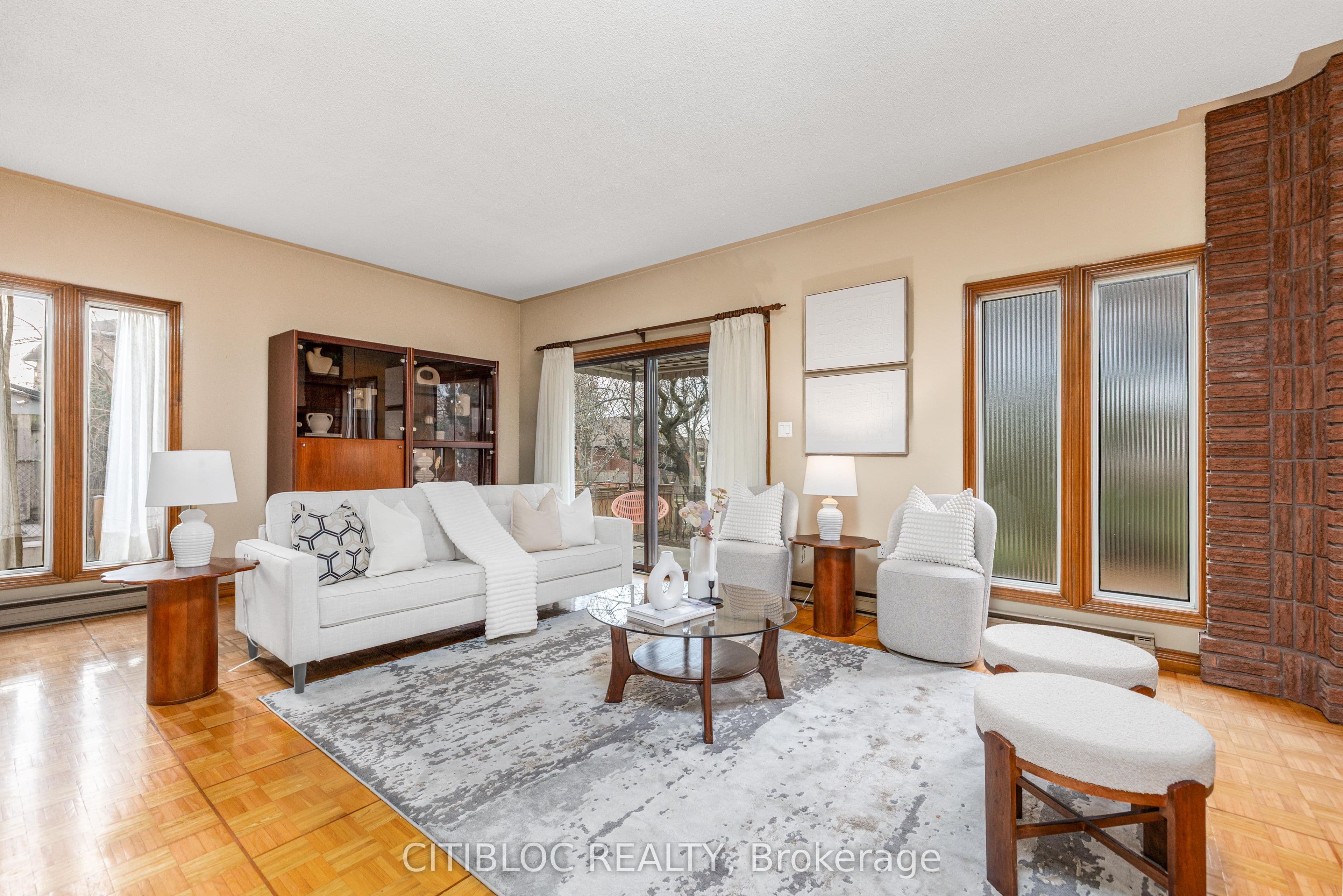 74 Erie Street, Toronto, ON M6L 2R2