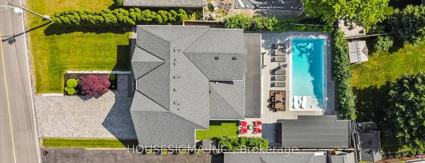 1298 Pinegrove Road, Oakville, ON L6L 2X3
