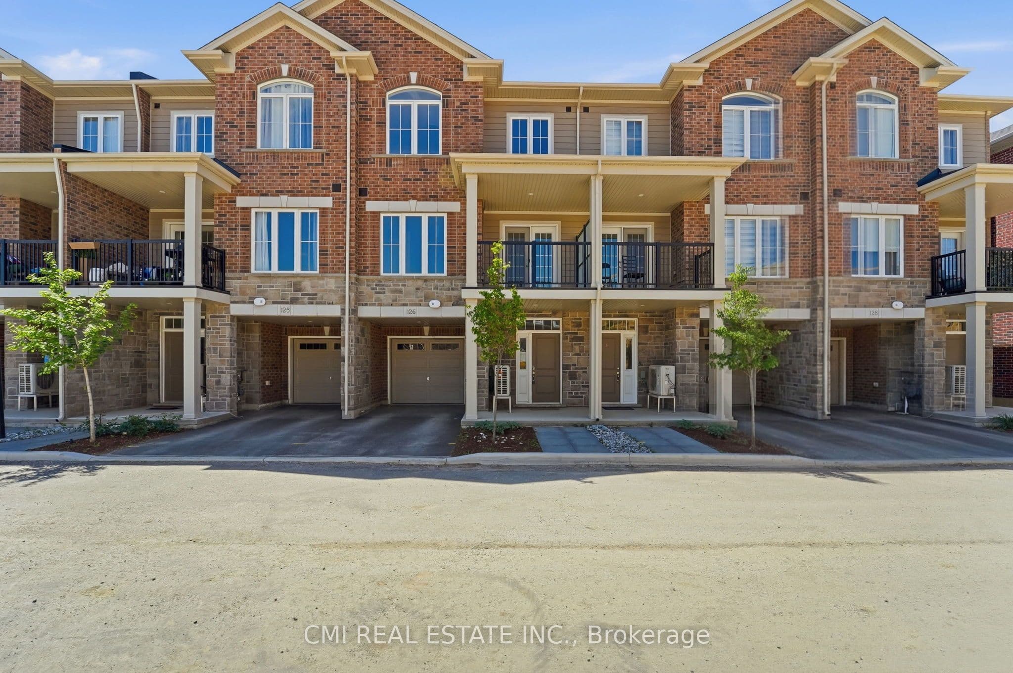 677 Park Road N 126, Brantford, ON N3R 0C2