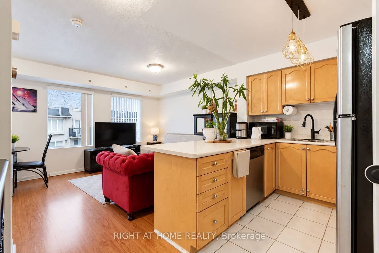 55 George Appleton Way 2095, Toronto, ON M3M 0A2