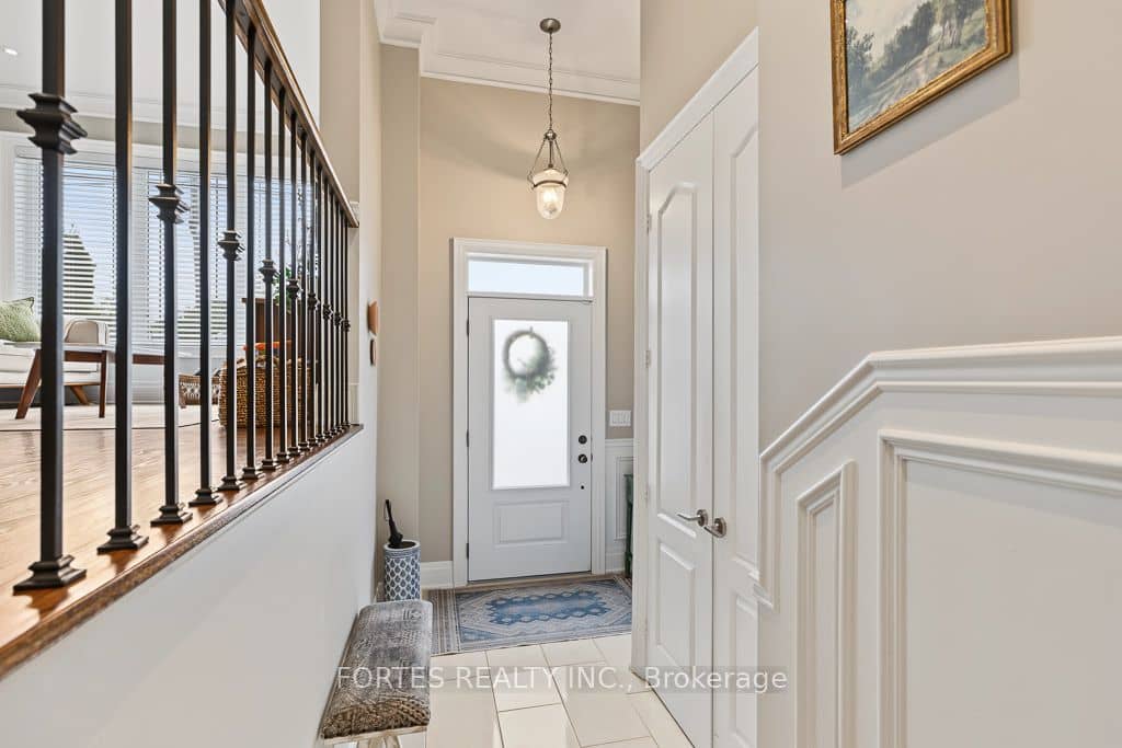 154 Holborne Avenue, Toronto, ON M4C 2R6