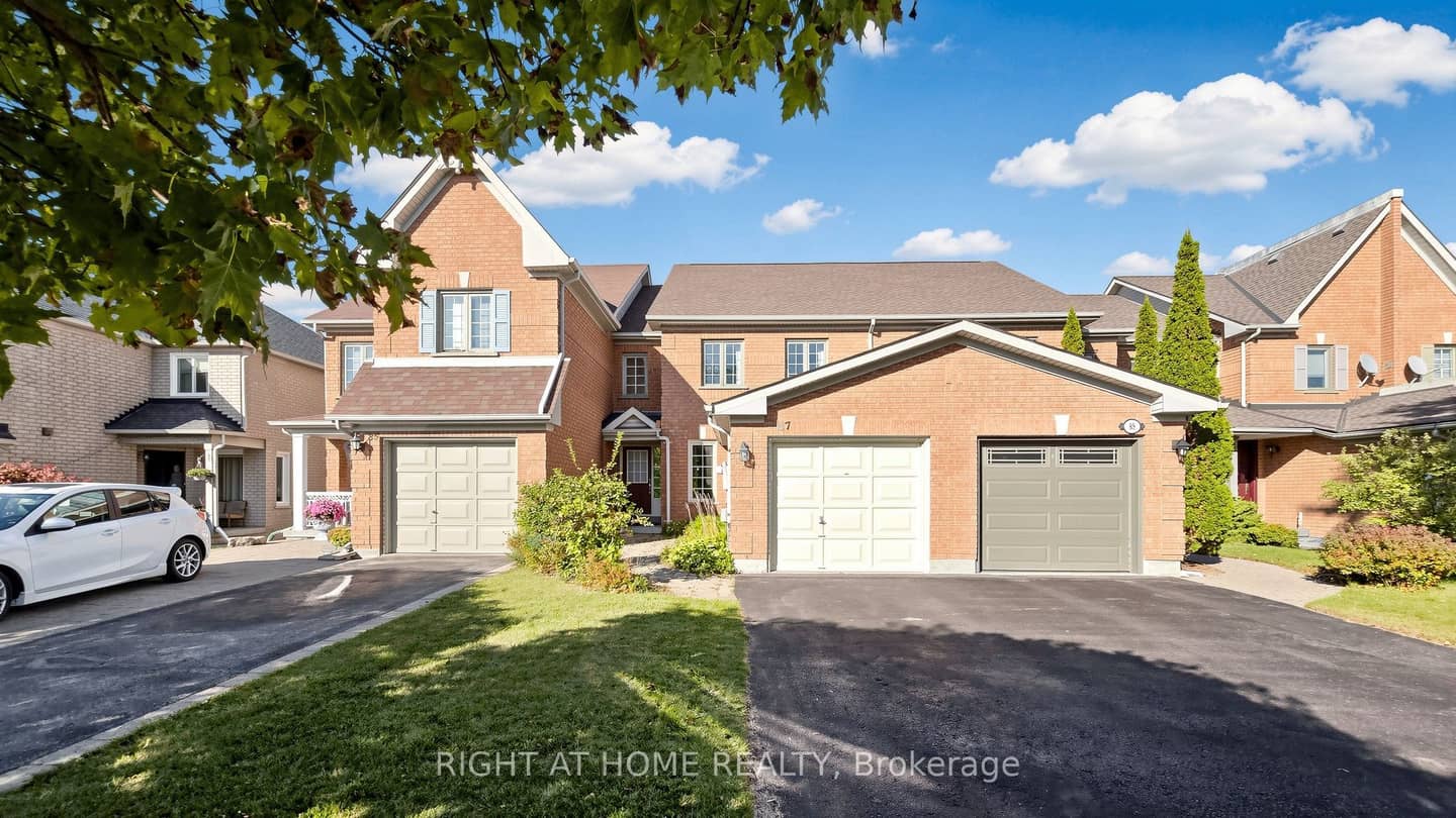 87 Primeau Drive, Aurora, ON L4G 6Z6