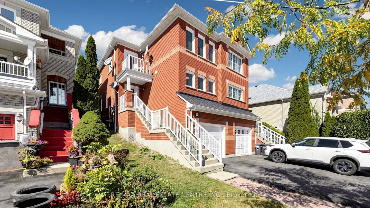 351 Wildgrass Road, Mississauga, ON L5B 4H1