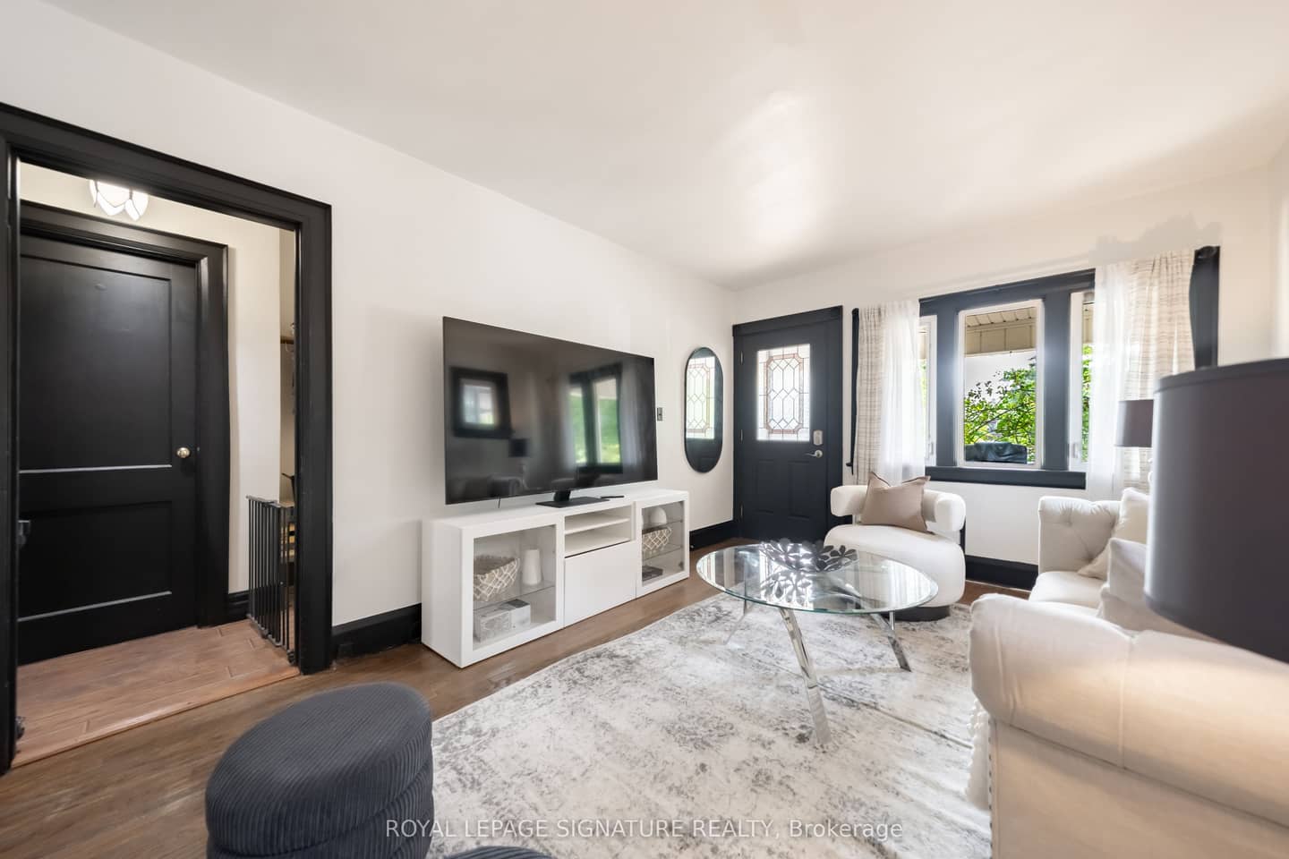 234 John Street, Toronto, ON M9N 1K2