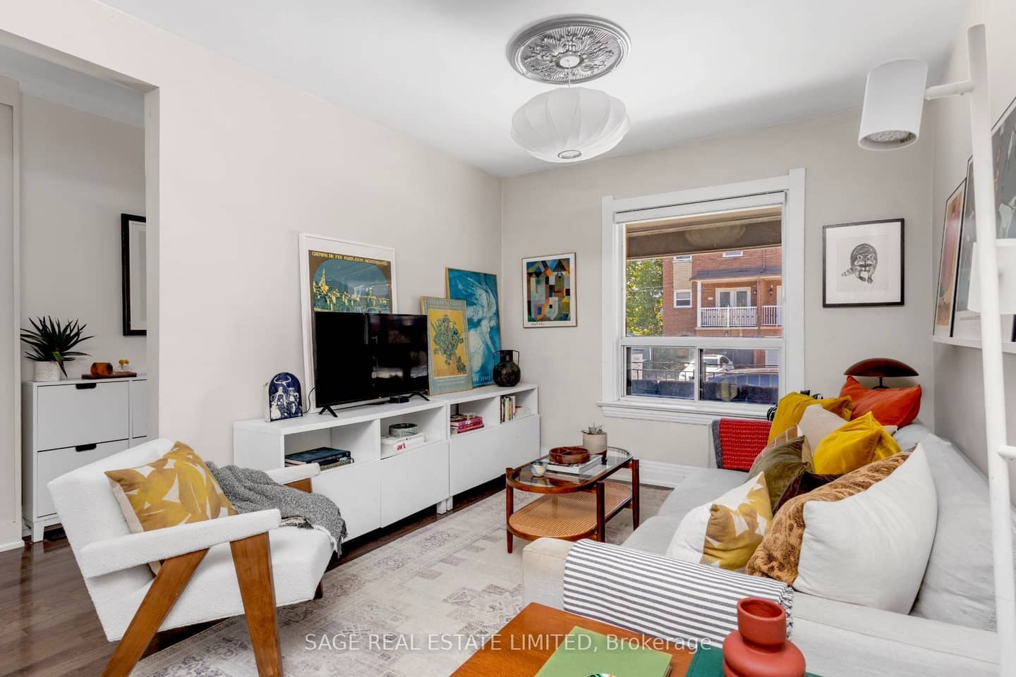 113 Lightbourn Avenue, Toronto, ON M6H 3P9