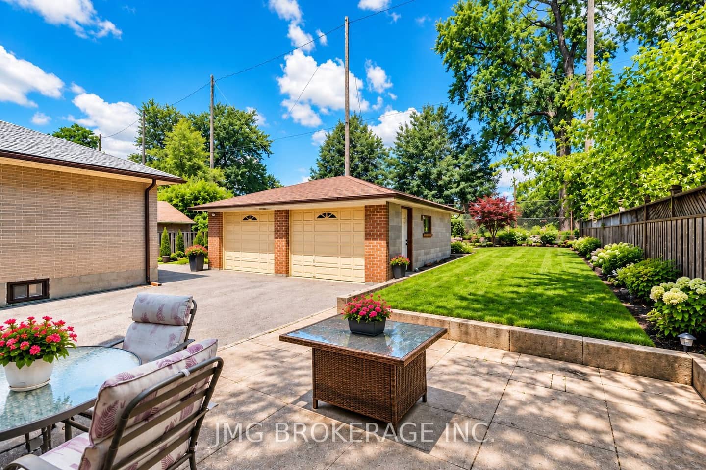 53 Foxrun Avenue, Toronto, ON M3L 1L9