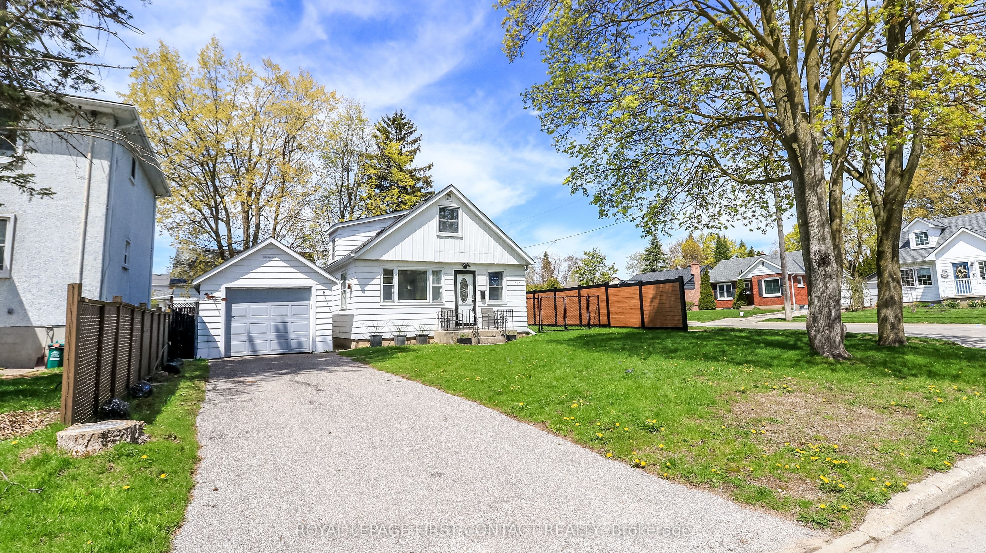 181 Napier Street, Barrie, ON L4M 1W9
