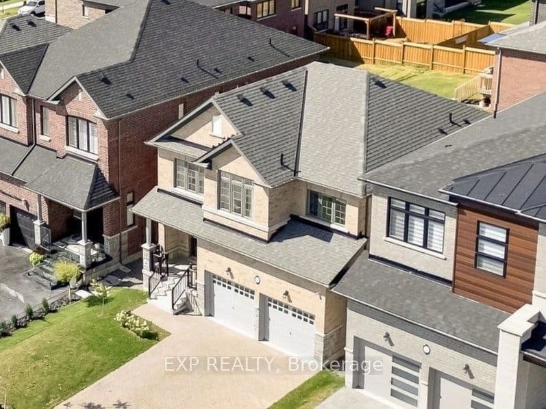 2144 Hallandale Street, Oshawa, ON L1L 0T8