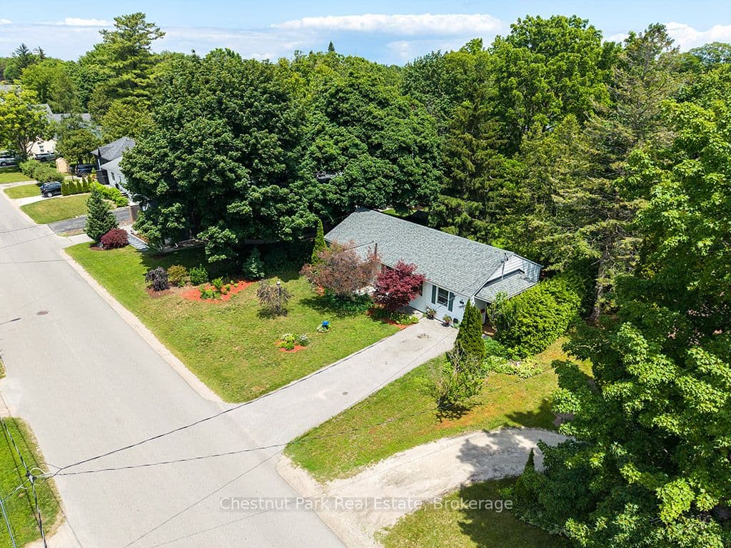 333 Oak Street, Collingwood, ON L9Y 2Y4