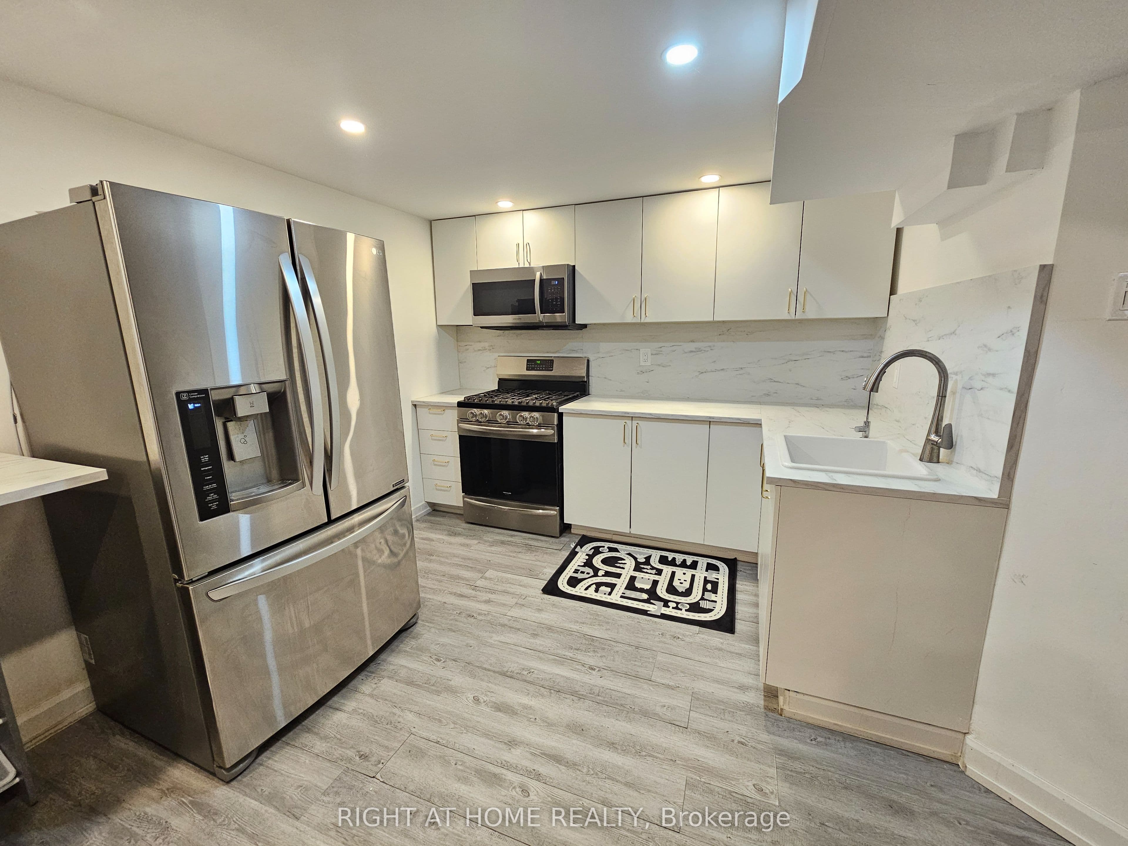 46 Keys Drive, Ajax, ON L1T 3R4