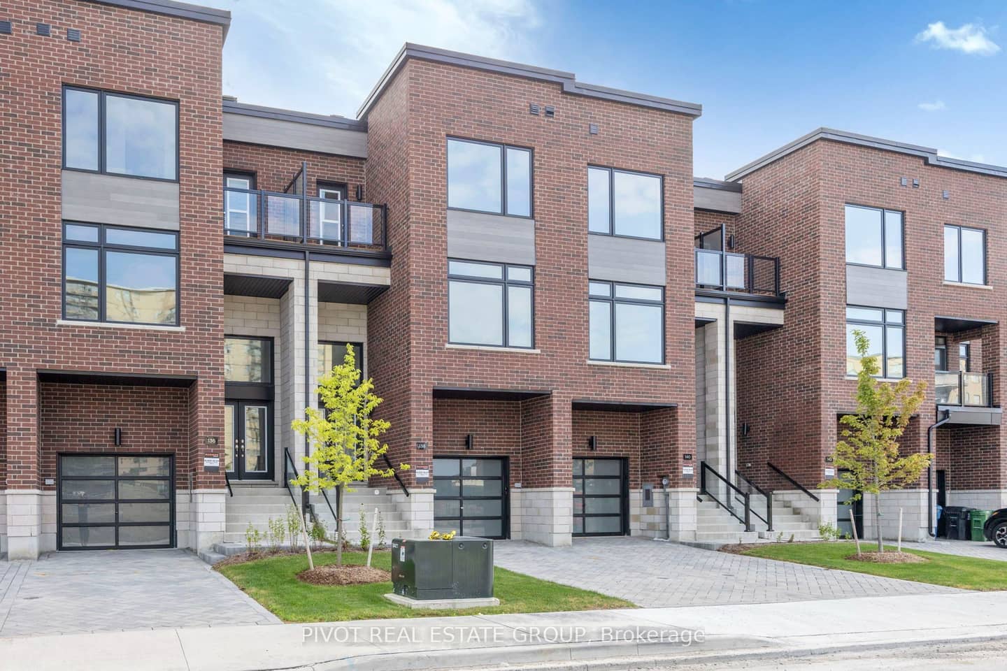 138 Danielle Moore Circle, Toronto, ON M1P 0G9