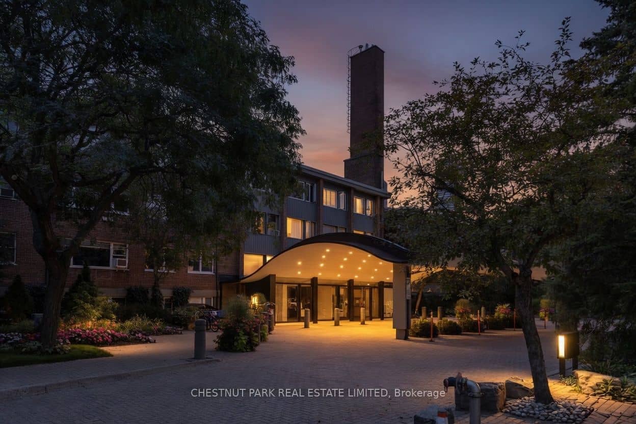 21 Dale Avenue 502, Toronto, ON M4W 1K3
