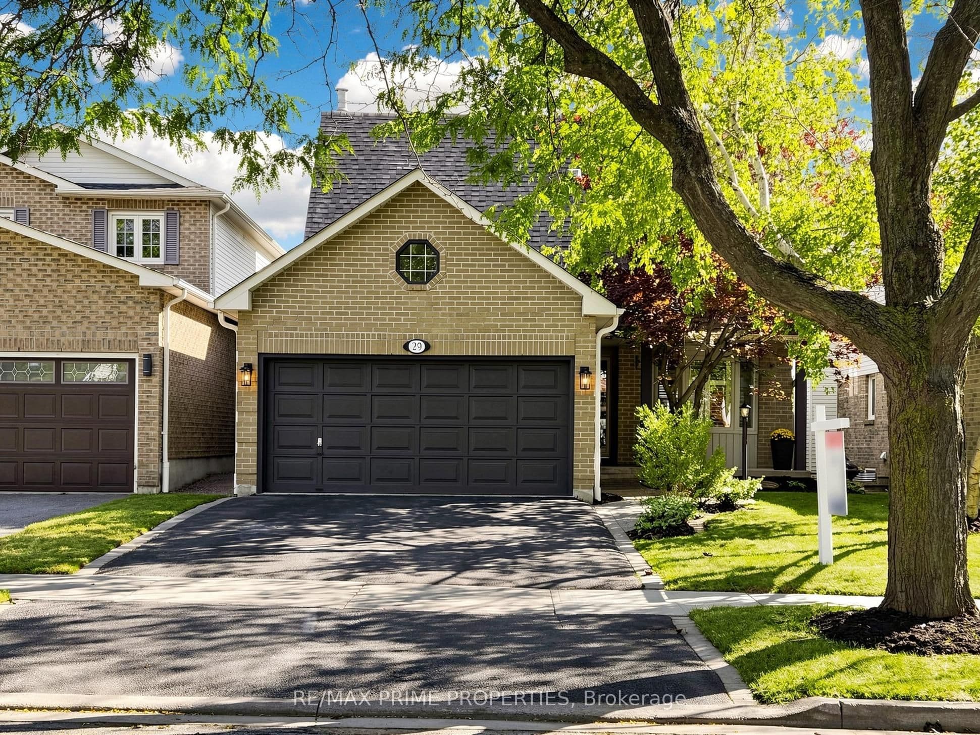 29 Redmond Drive, Ajax, ON L1S 5R8