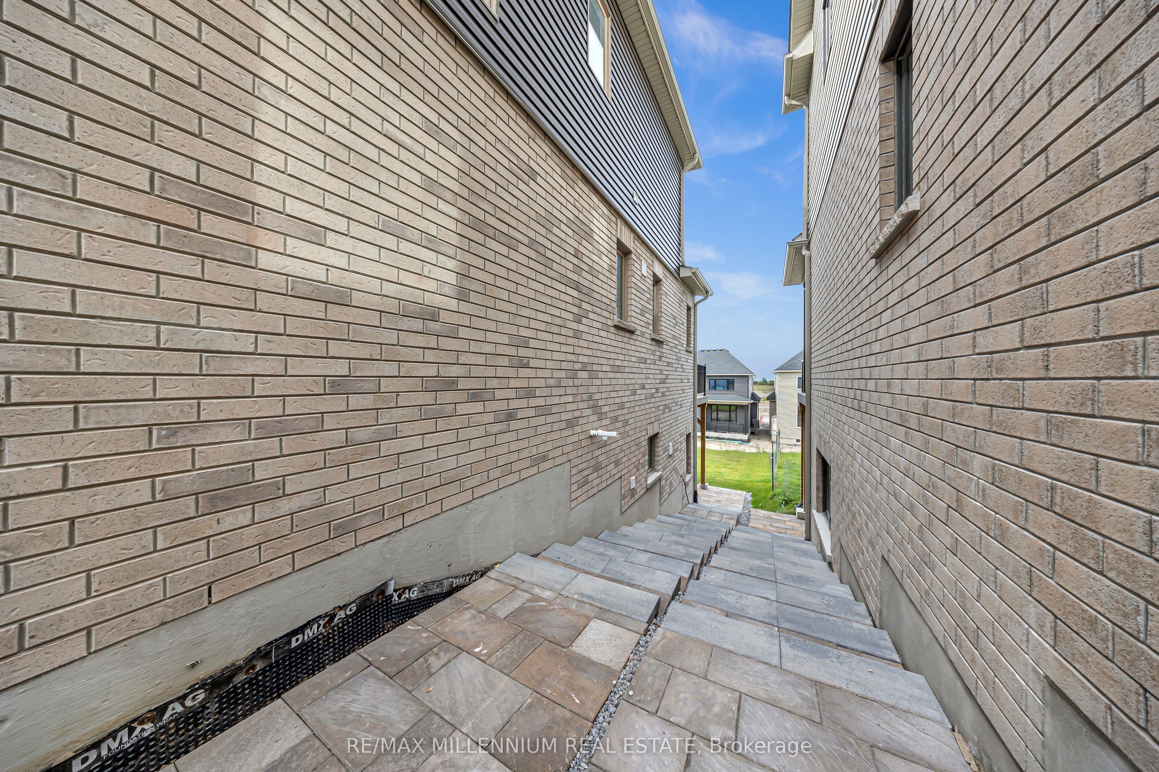 2148 Verne Bowen Street BSMT, Oshawa, ON L1L 0S1