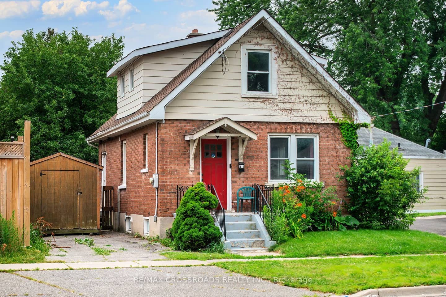 313 Olive Avenue, Oshawa, ON L1H 2P5