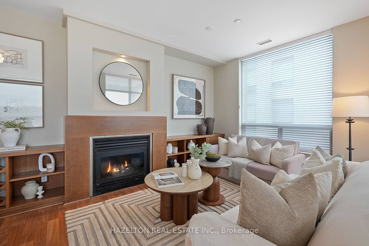 980 Yonge Street 501, Toronto, ON M4W 3V8