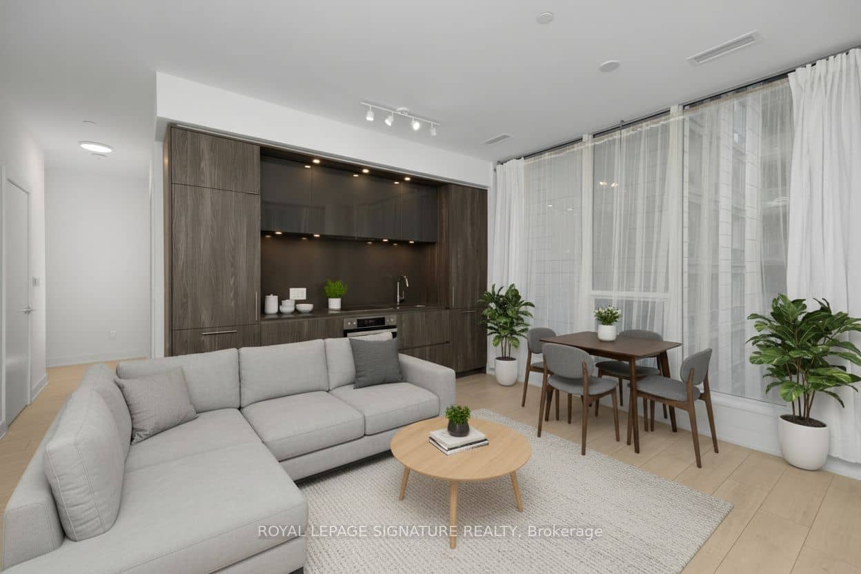 15 Mercer Street 525, Toronto, ON M5V 1H2
