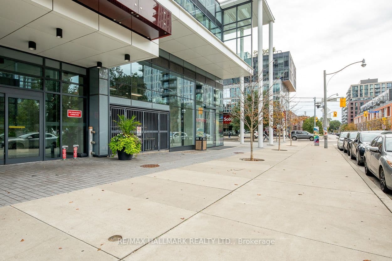 225 Sumach Street 405, Toronto, ON M5A 0P8