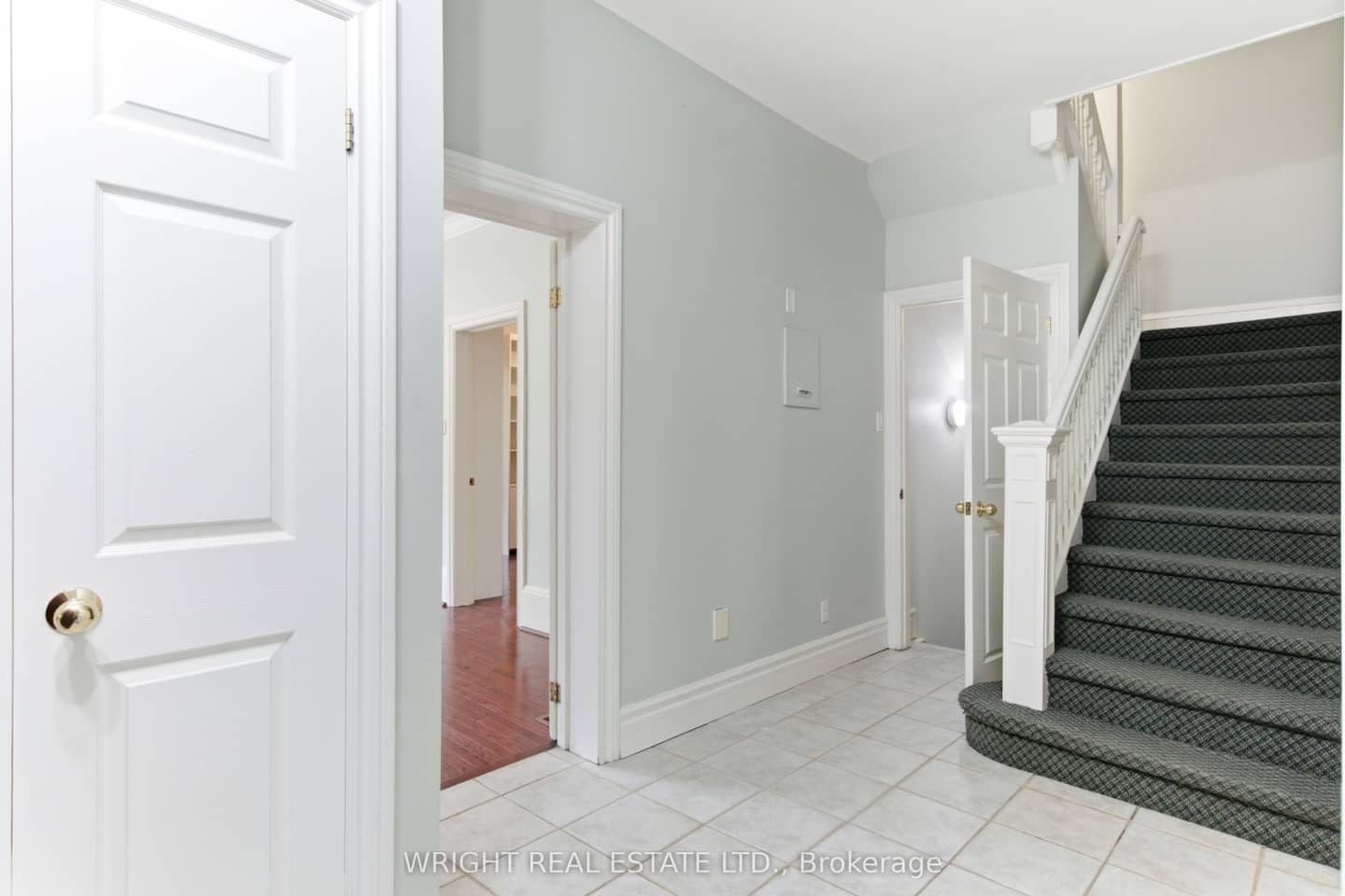 112 Albany Avenue, Toronto, ON M5R 3C4