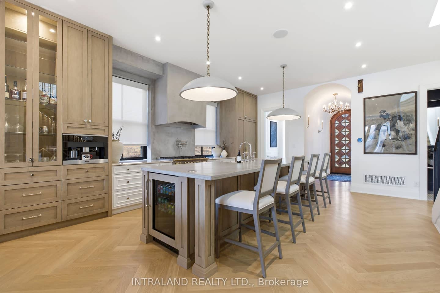 39 Chandos Avenue, Toronto, ON M6H 2E6
