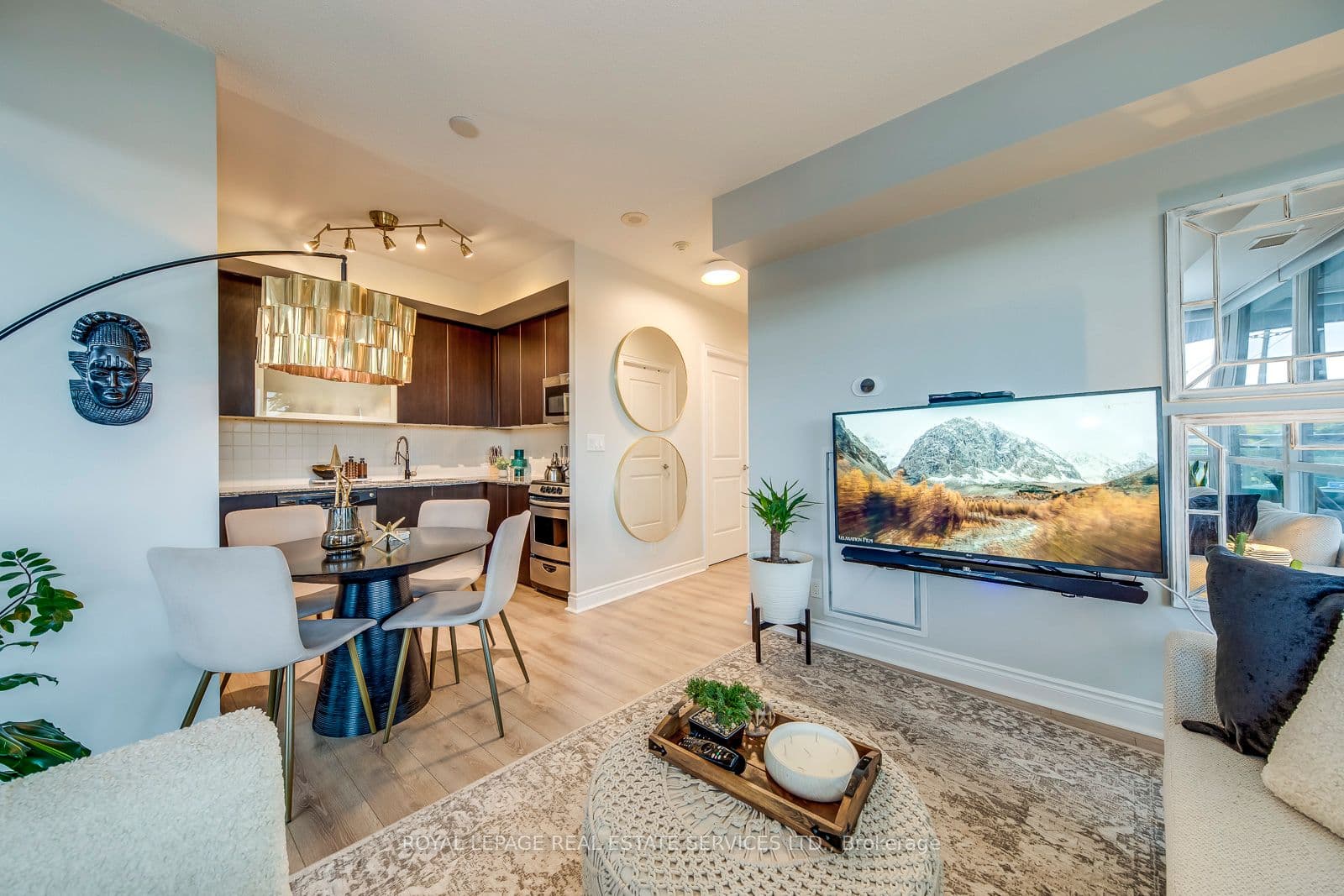 16 Brookers Lane 203, Toronto, ON M8V 0A5