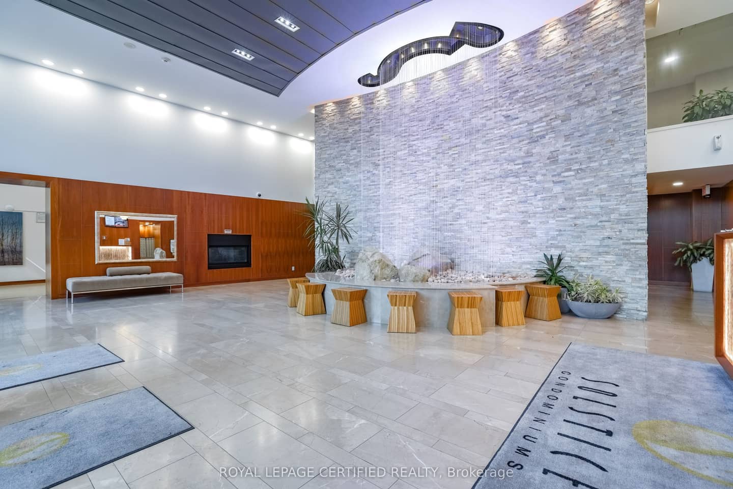 225 Webb Drive 805, Mississauga, ON L5B 4P2