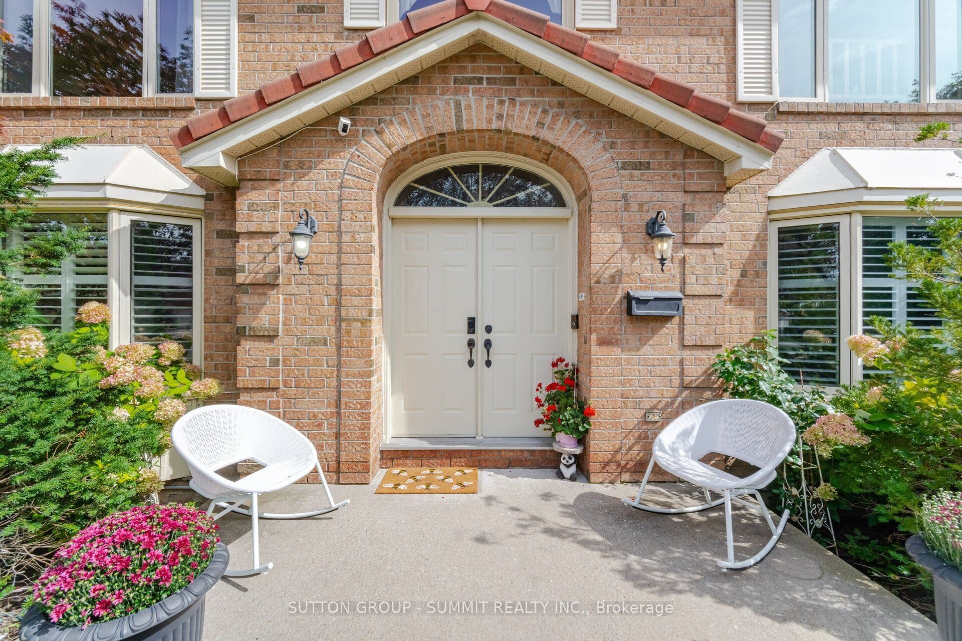 36 Inglenook Court, Whitby, ON L1R 1H1