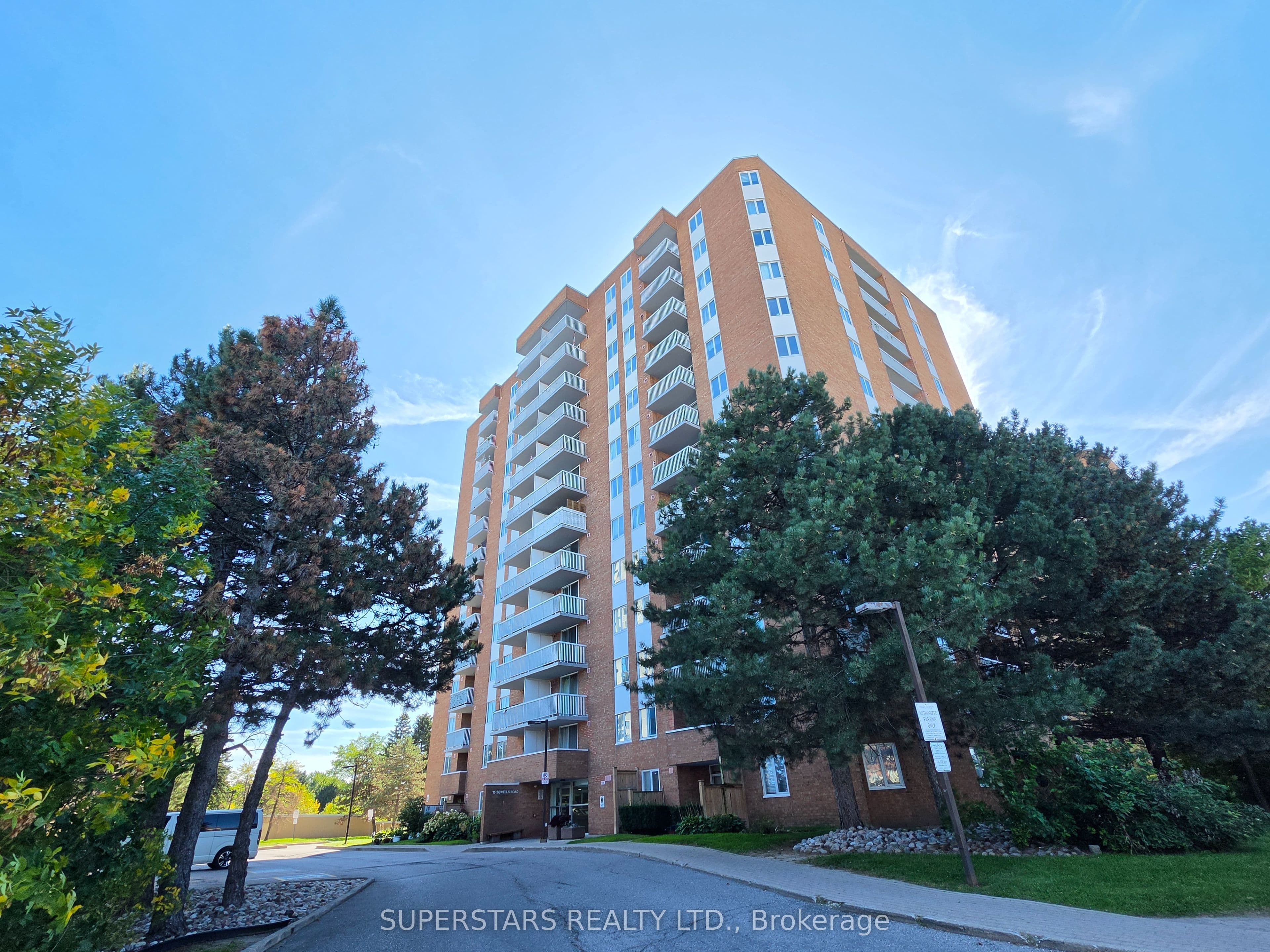 15 Sewells Road 905, Toronto, ON M1B 3V7