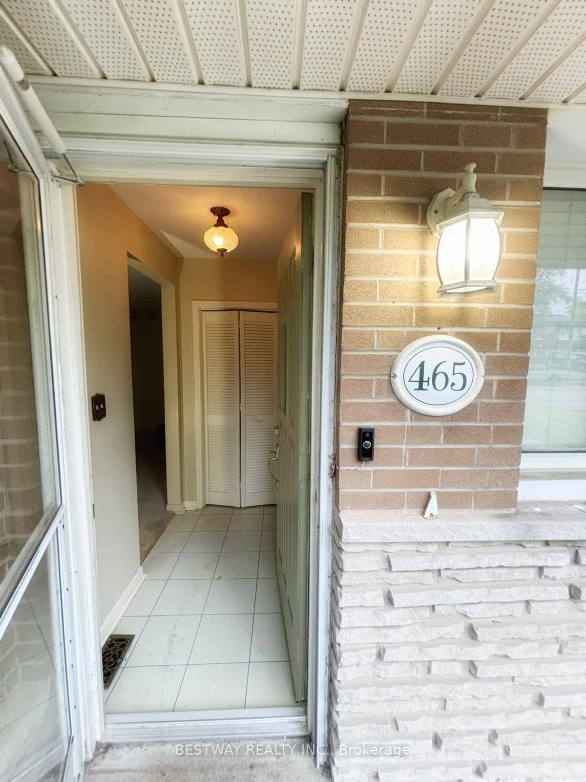 465 Humewood Avenue N, Oshawa, ON L1G 2T9