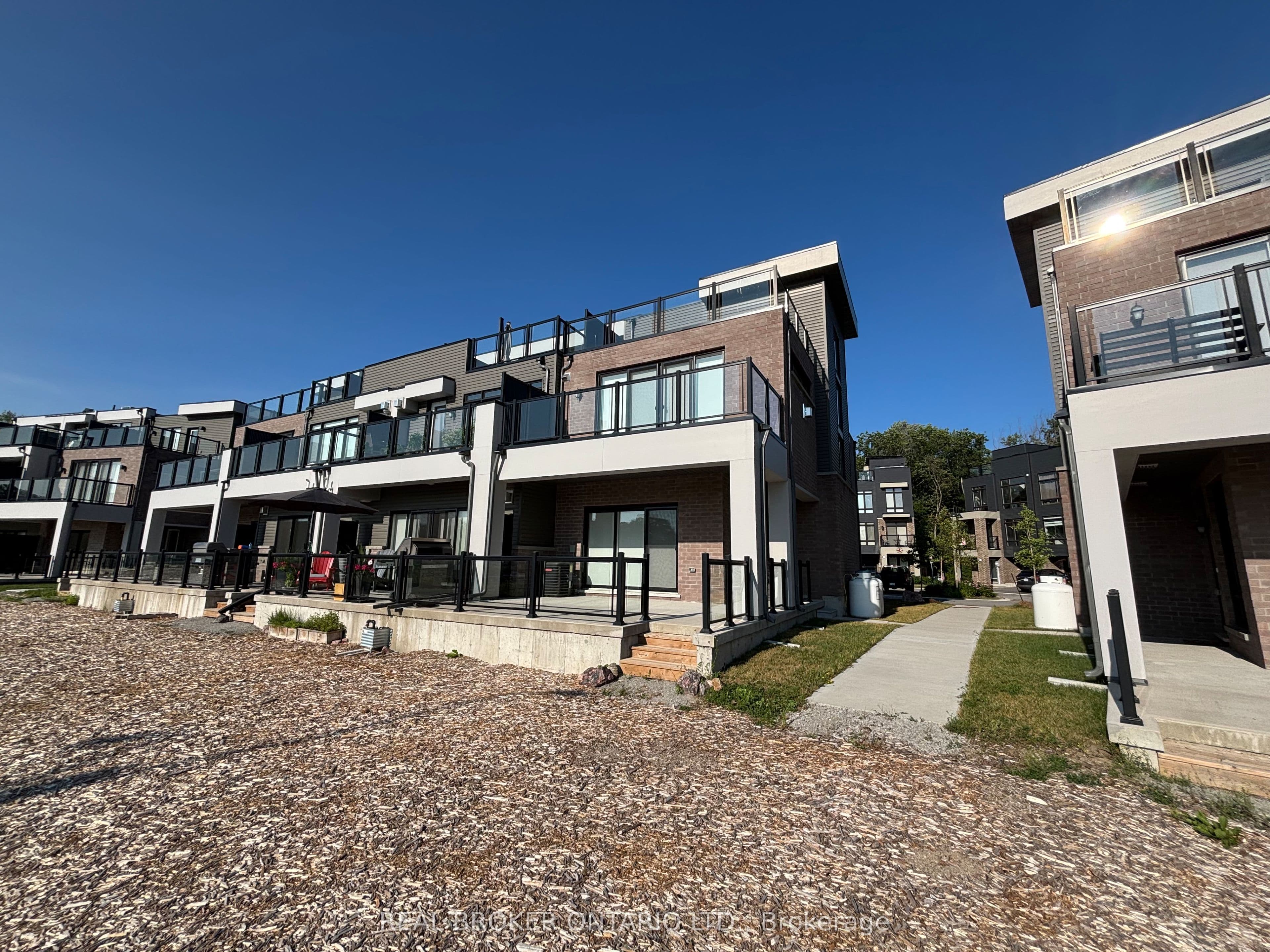 100 Marina Village Drive, Georgian Bay, ON L0K 1S0