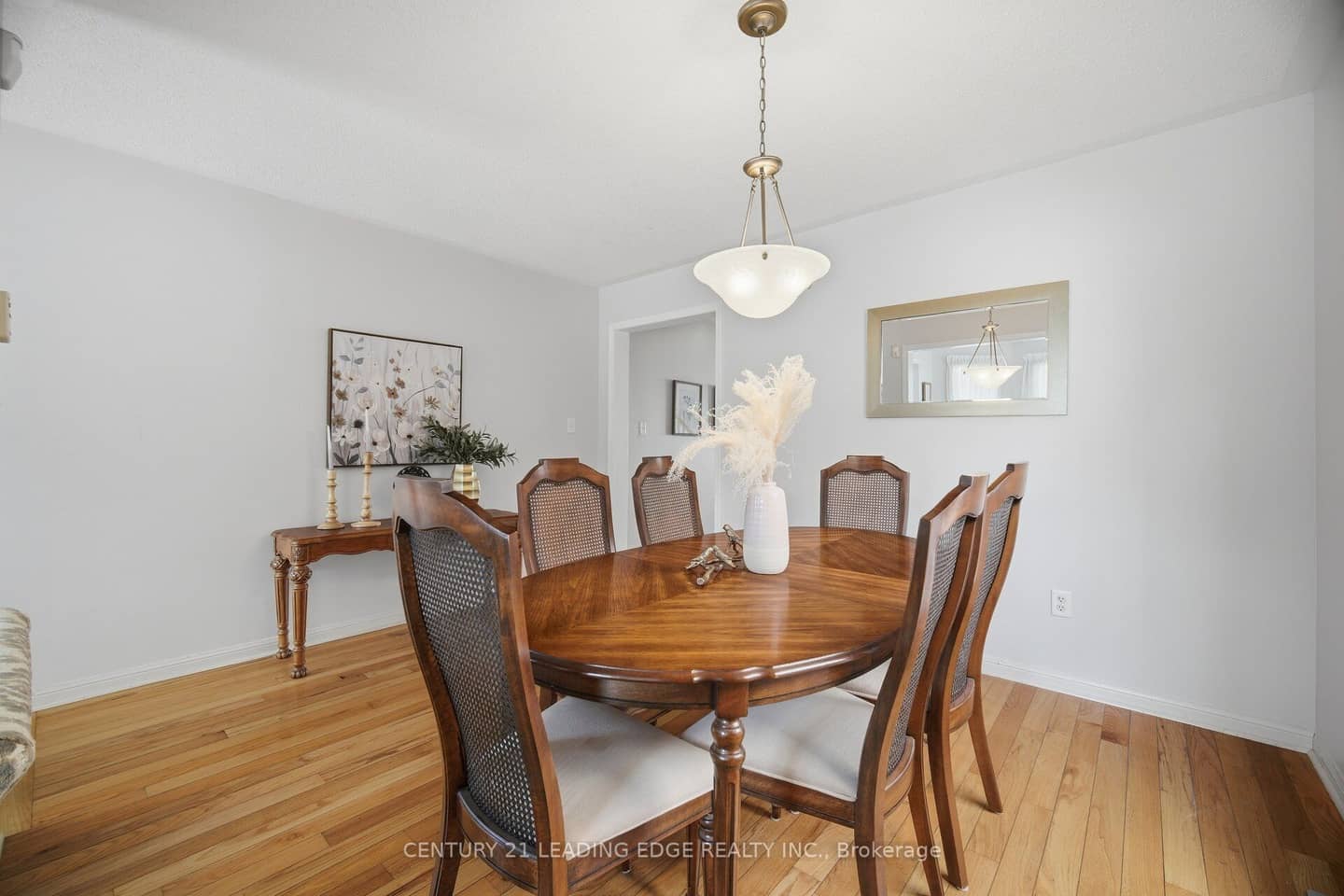 4079 Gunby Crescent, Burlington, ON L7M 0A8