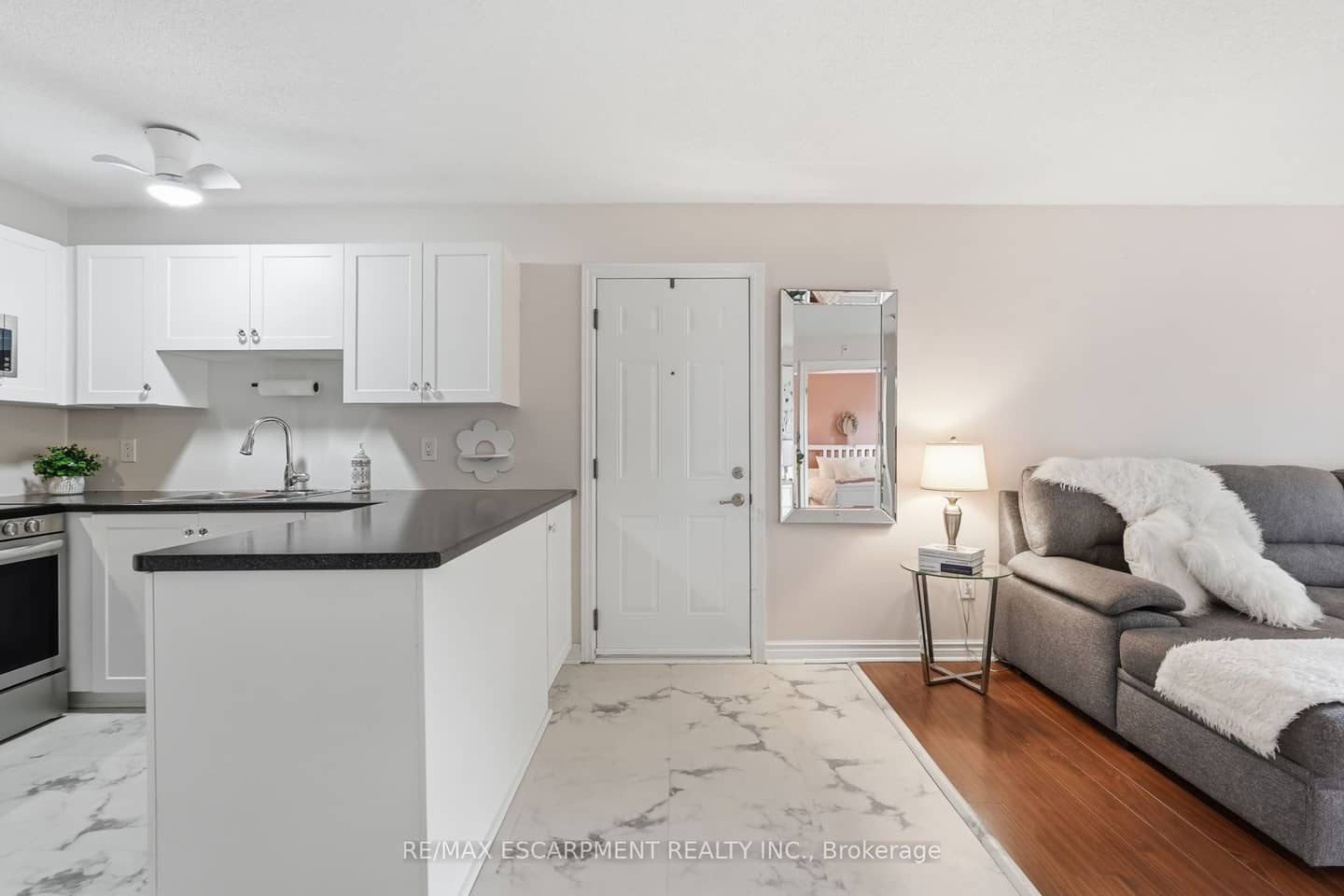 2030 Cleaver Avenue 322, Burlington, ON L7M 4C3