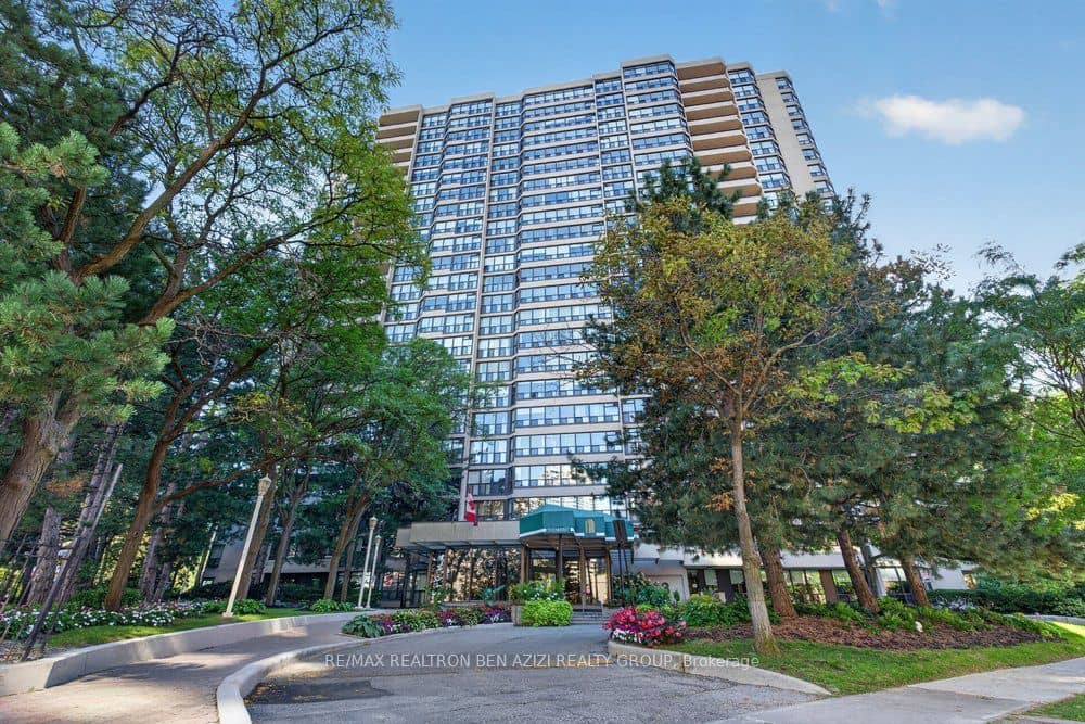 33 Elmhurst Avenue 1904, Toronto, ON M2N 6G8