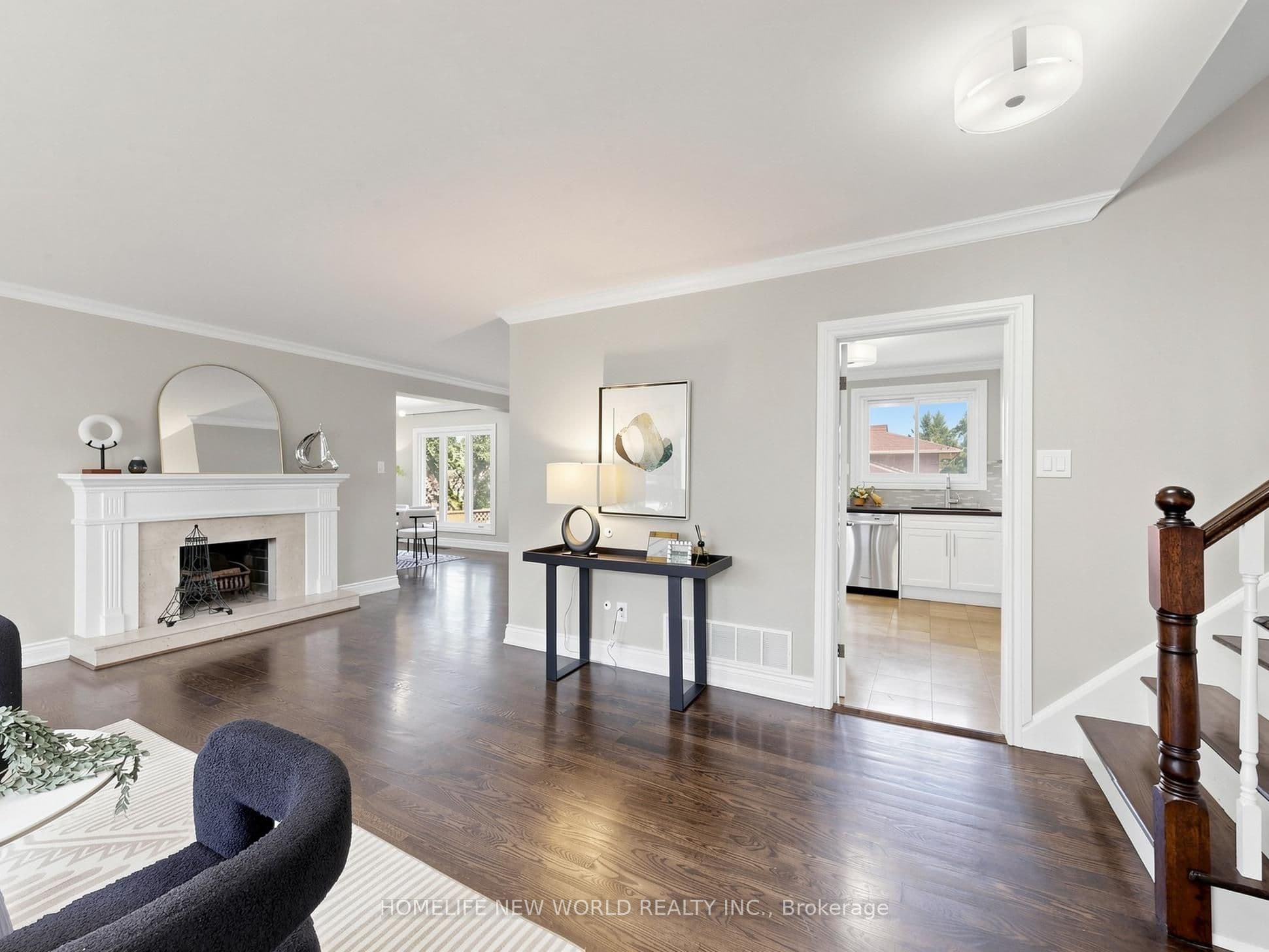 5 Alderdale Court, Toronto, ON M3B 2H8